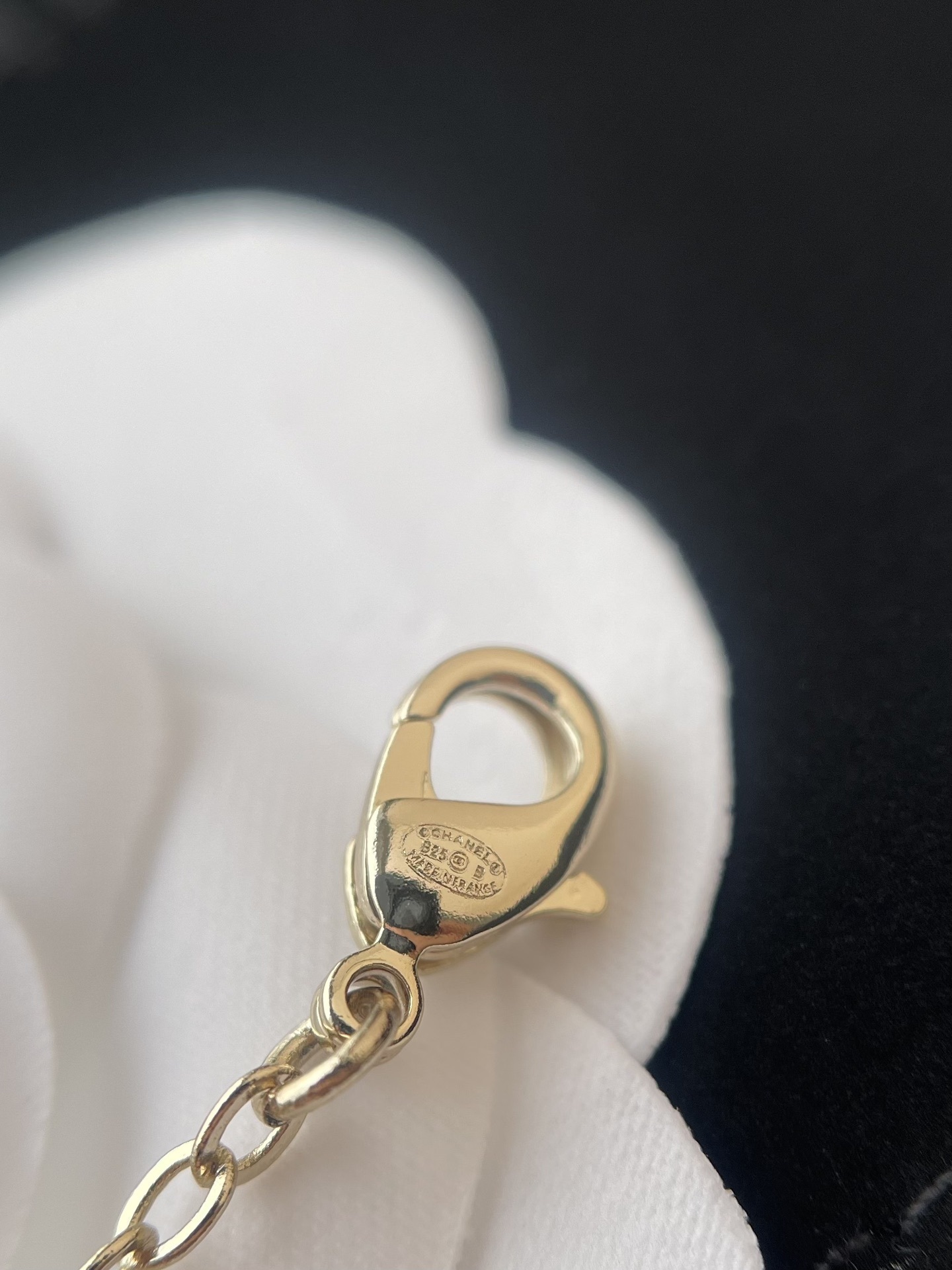 Luxury CC Logo Crystal Round Necklace & Stud Earrings Jewelry Set