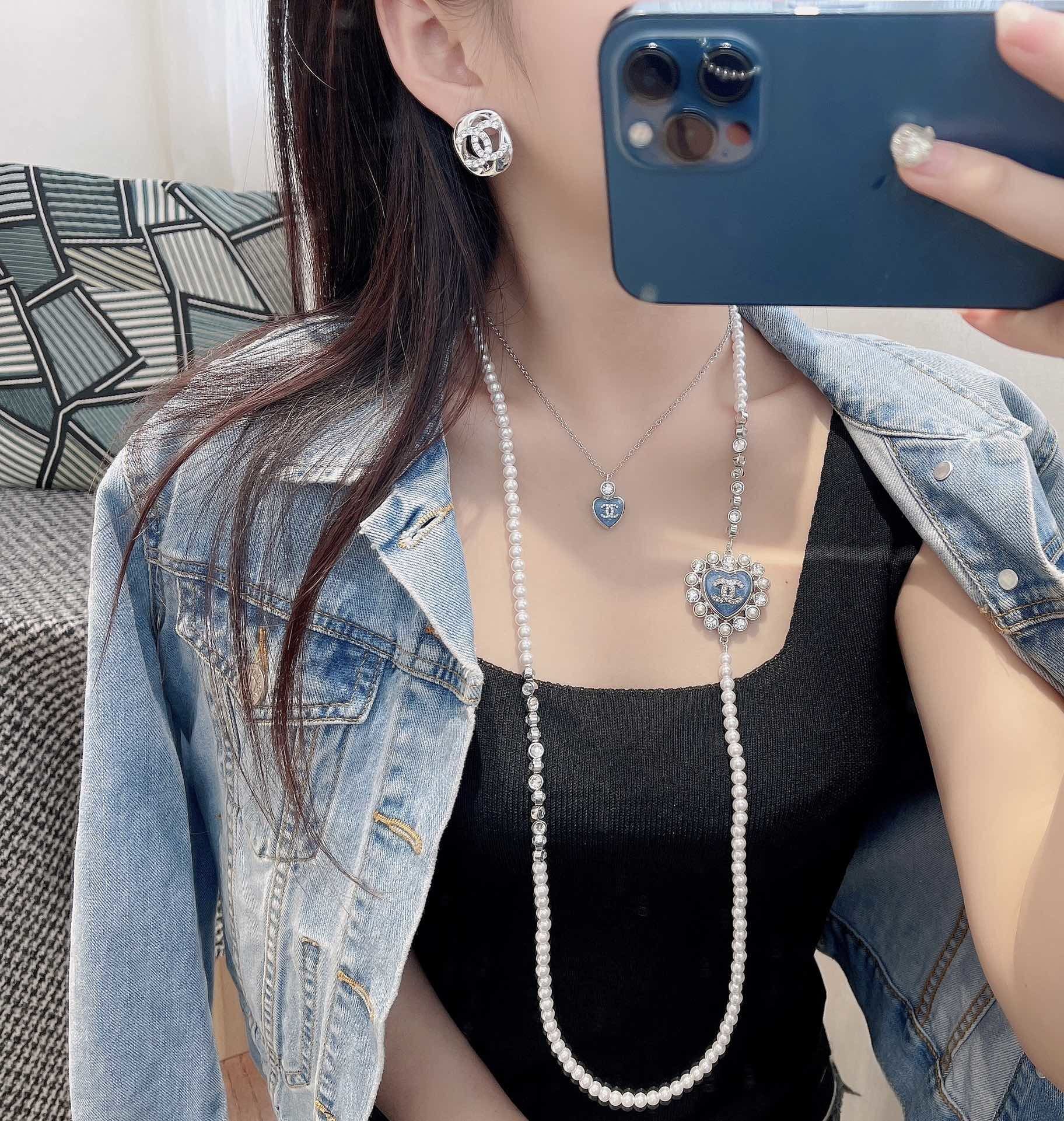 Elegant Blue Heart CC Pearl Long Necklace - 2025 Collection