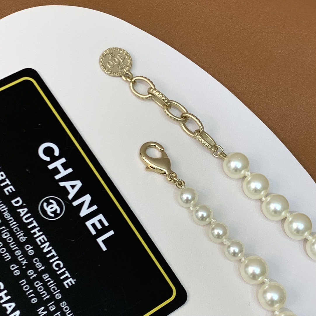 Elegant Pearl Choker Necklace with Crystal Double C Charm