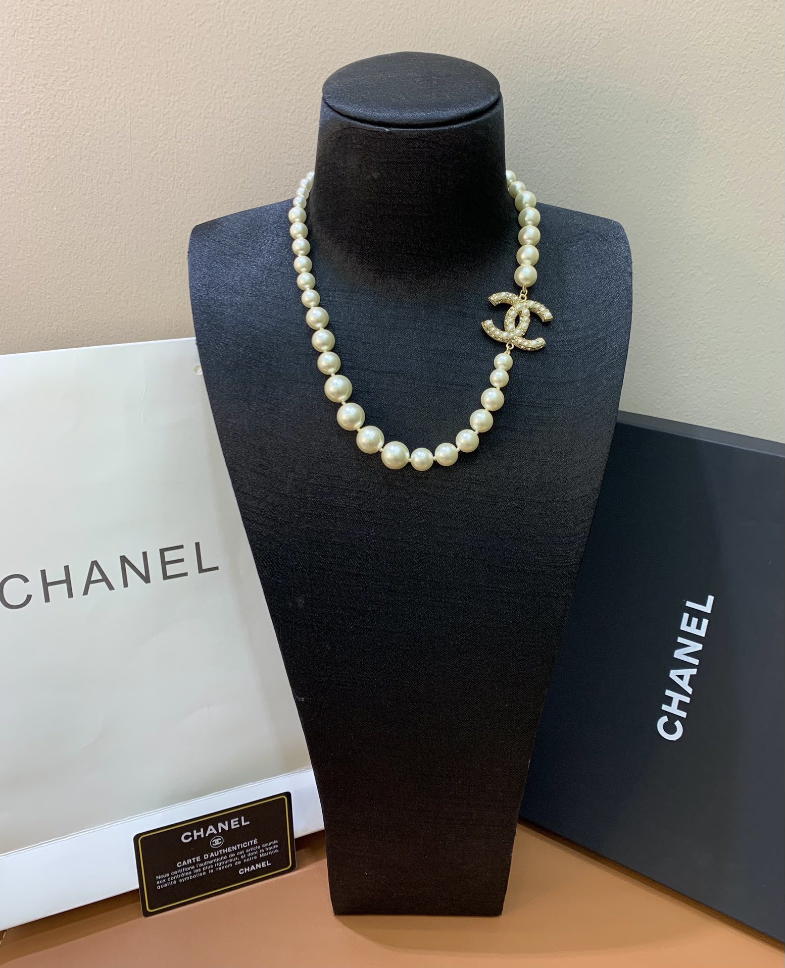 Elegant Pearl Choker Necklace with Crystal Double C Charm