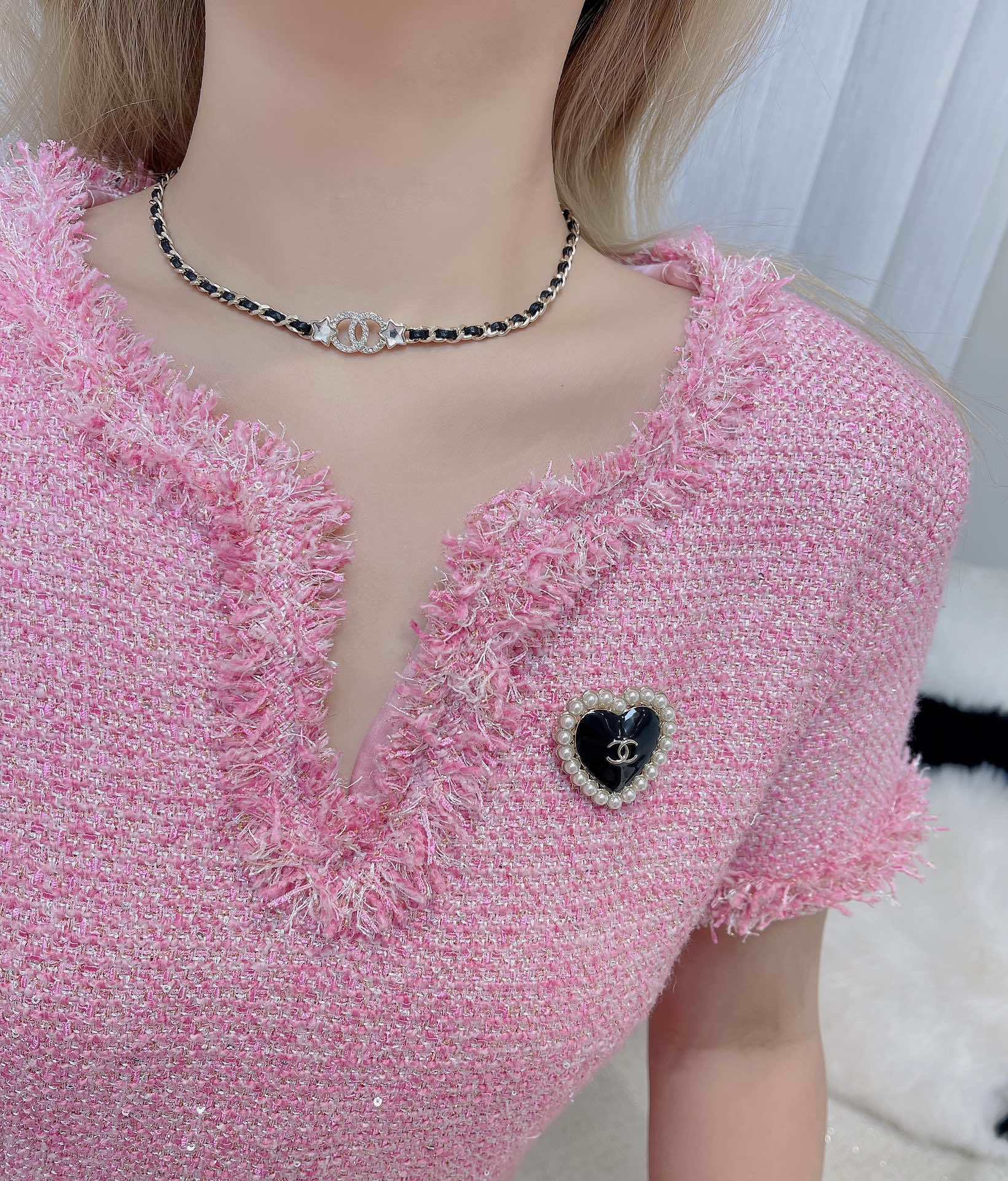 Luxury CC Heart Brooch with Black Enamel and Pearl Border