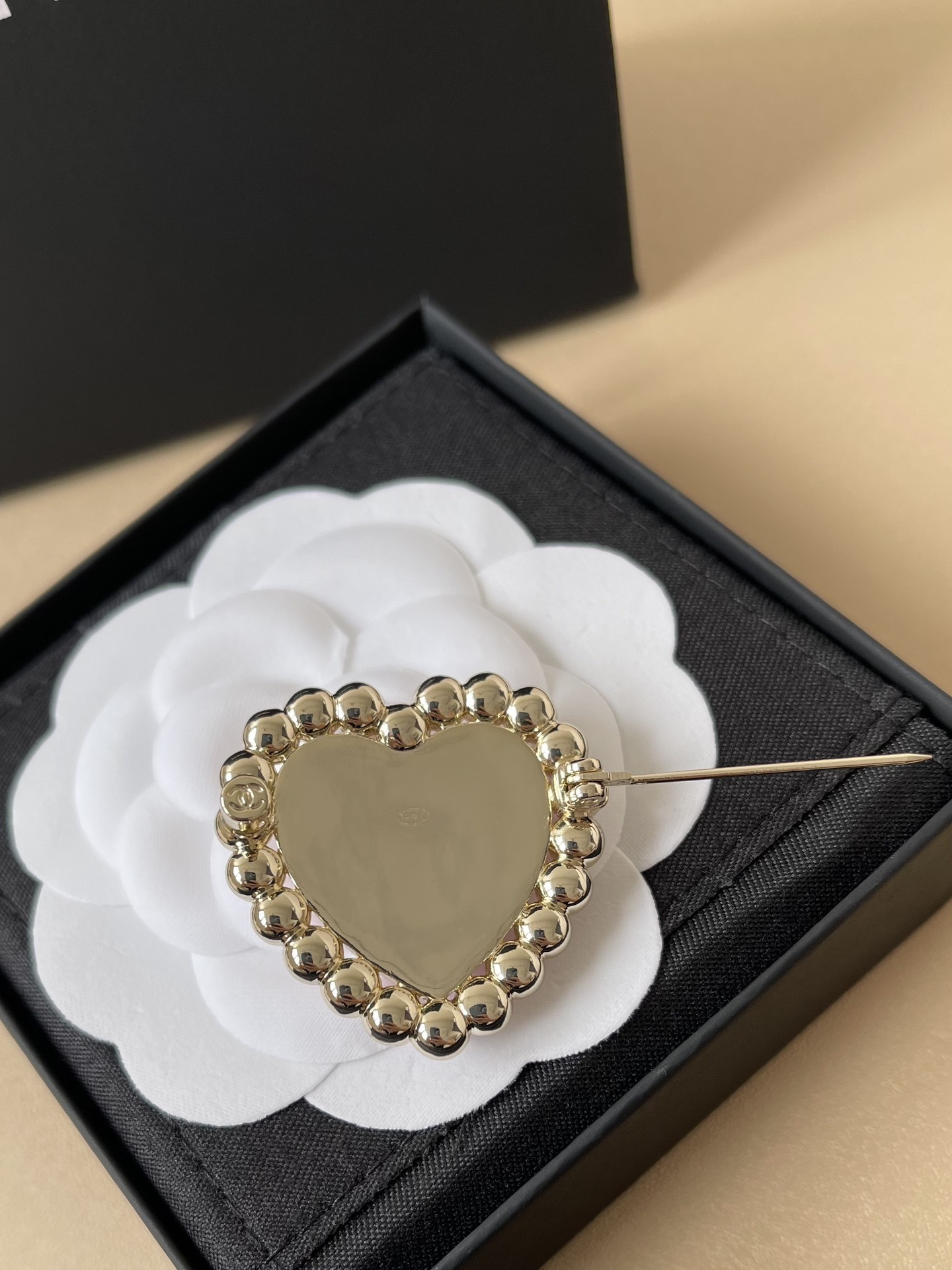Luxury Chanel Pink Heart Pearl Brooch - Elegant Designer Accessory