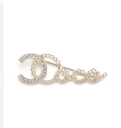 Chanel Crystal CC Interlocking Chain Brooch – Gold-Tone Luxury