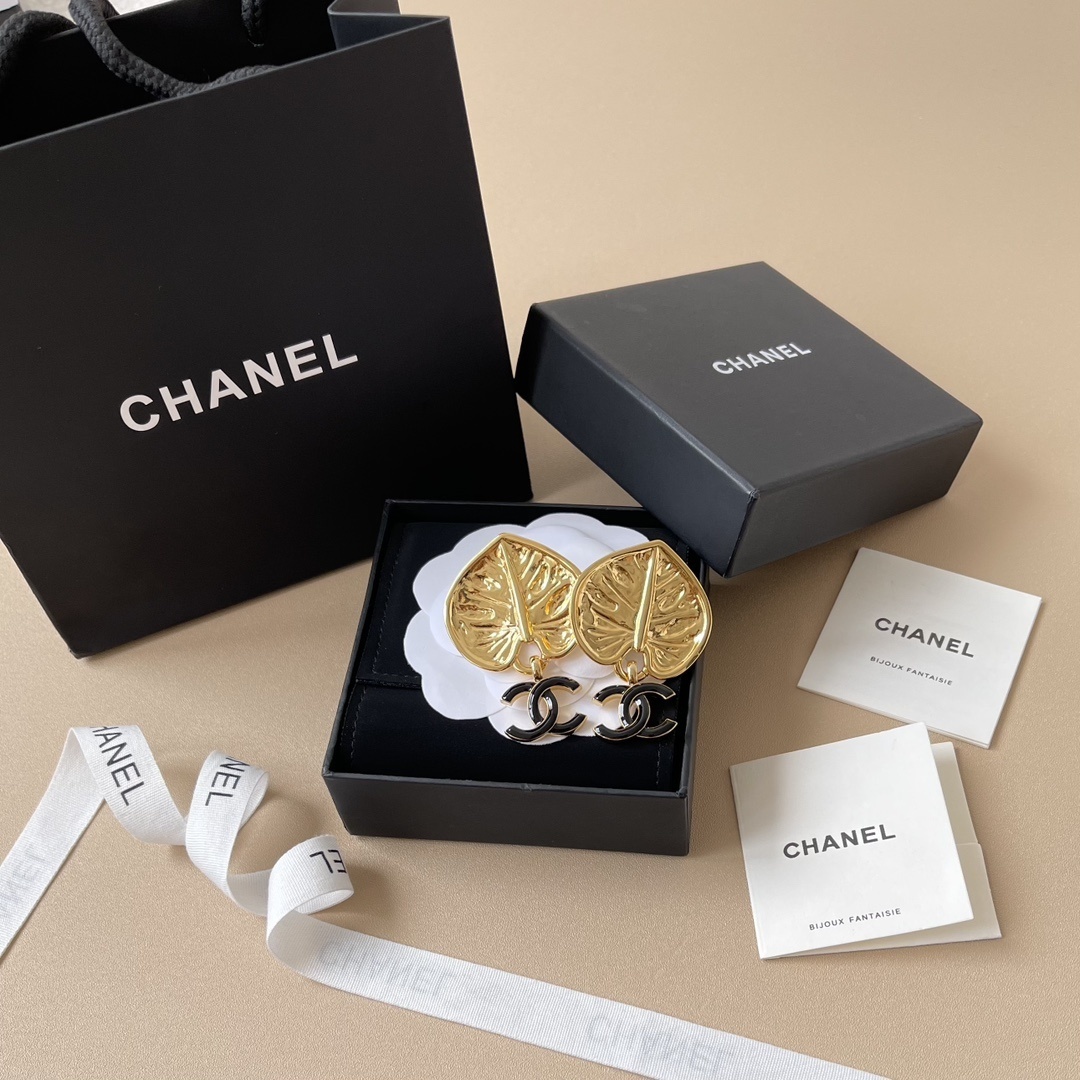 Chanel 2024/25 Métiers d'art Gold Leaf & Black CC Logo Earrings