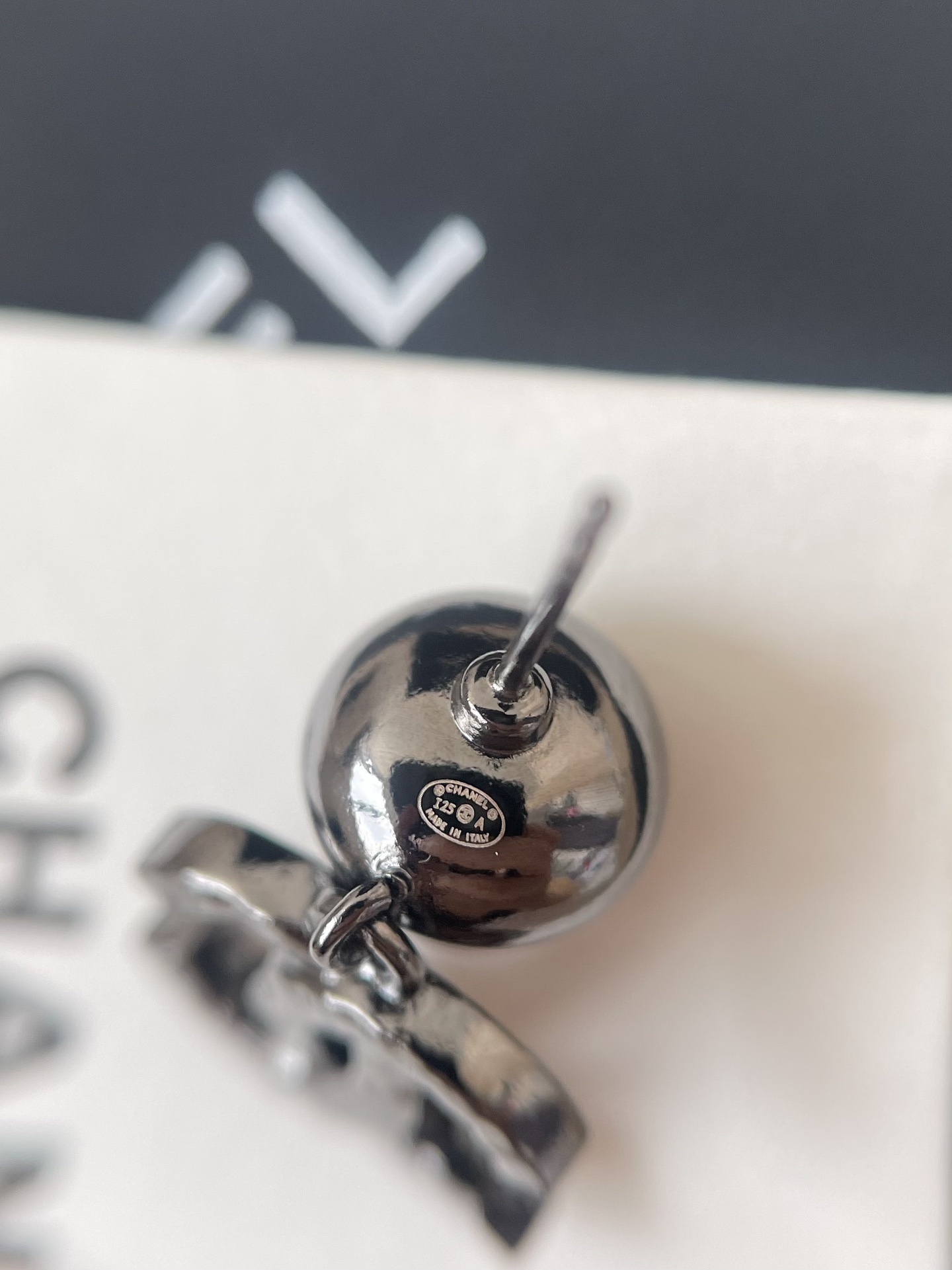 Elegant Chanel CC Red Crystal Drop Earrings - Luxury Boutique Set