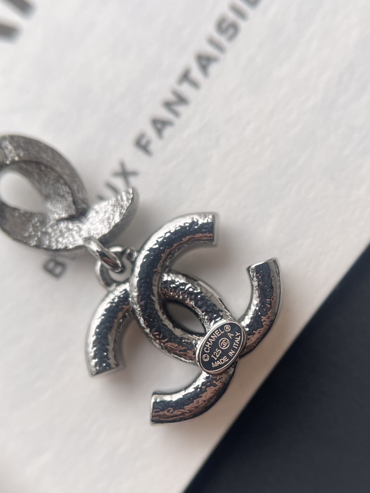 Luxury Chanel CC Crystal Ribbon Earrings - Elegant Silver Jewelry