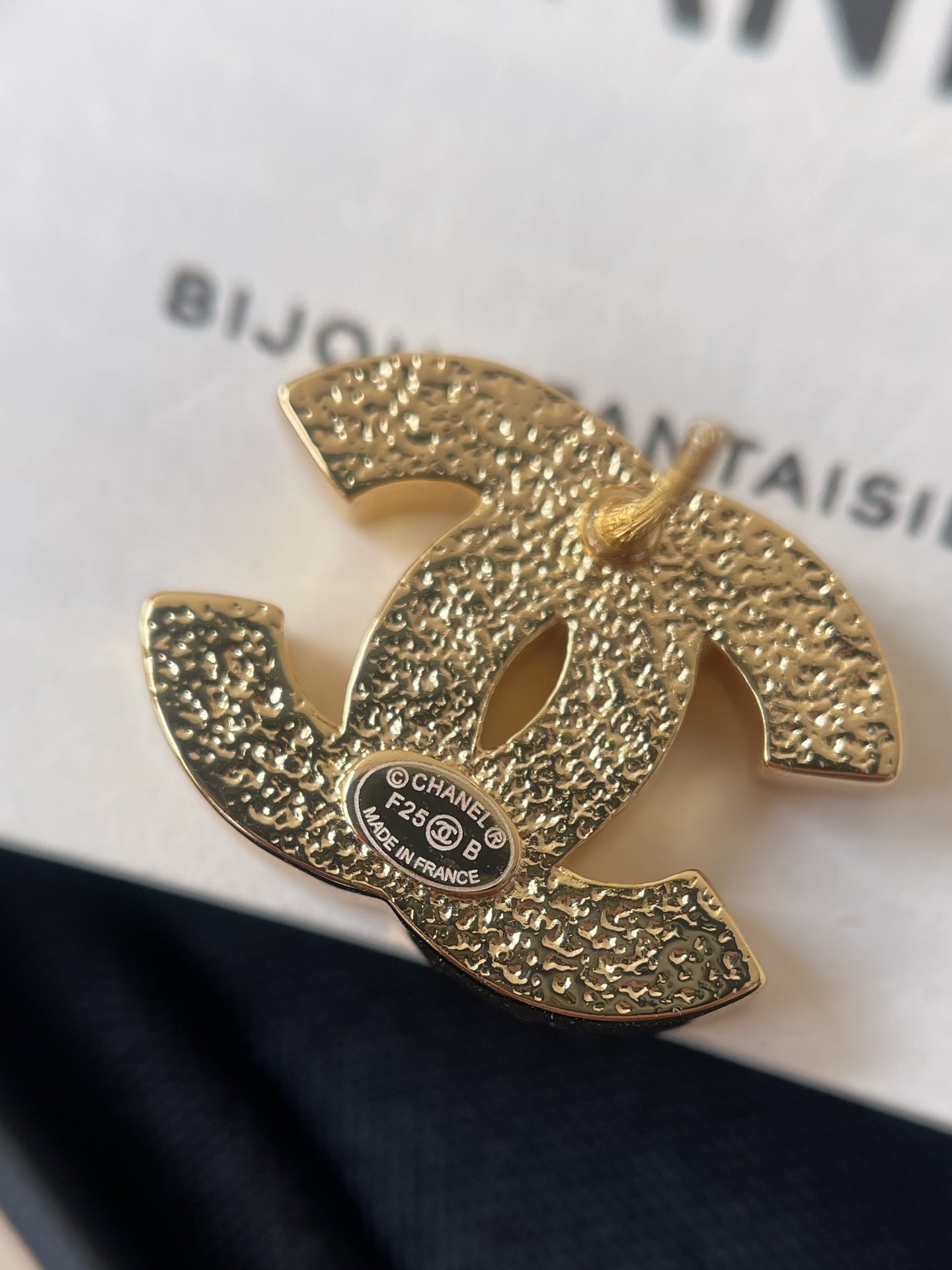 Classic Chanel CC Logo Earrings - Black Enamel Gold-Tone Studs