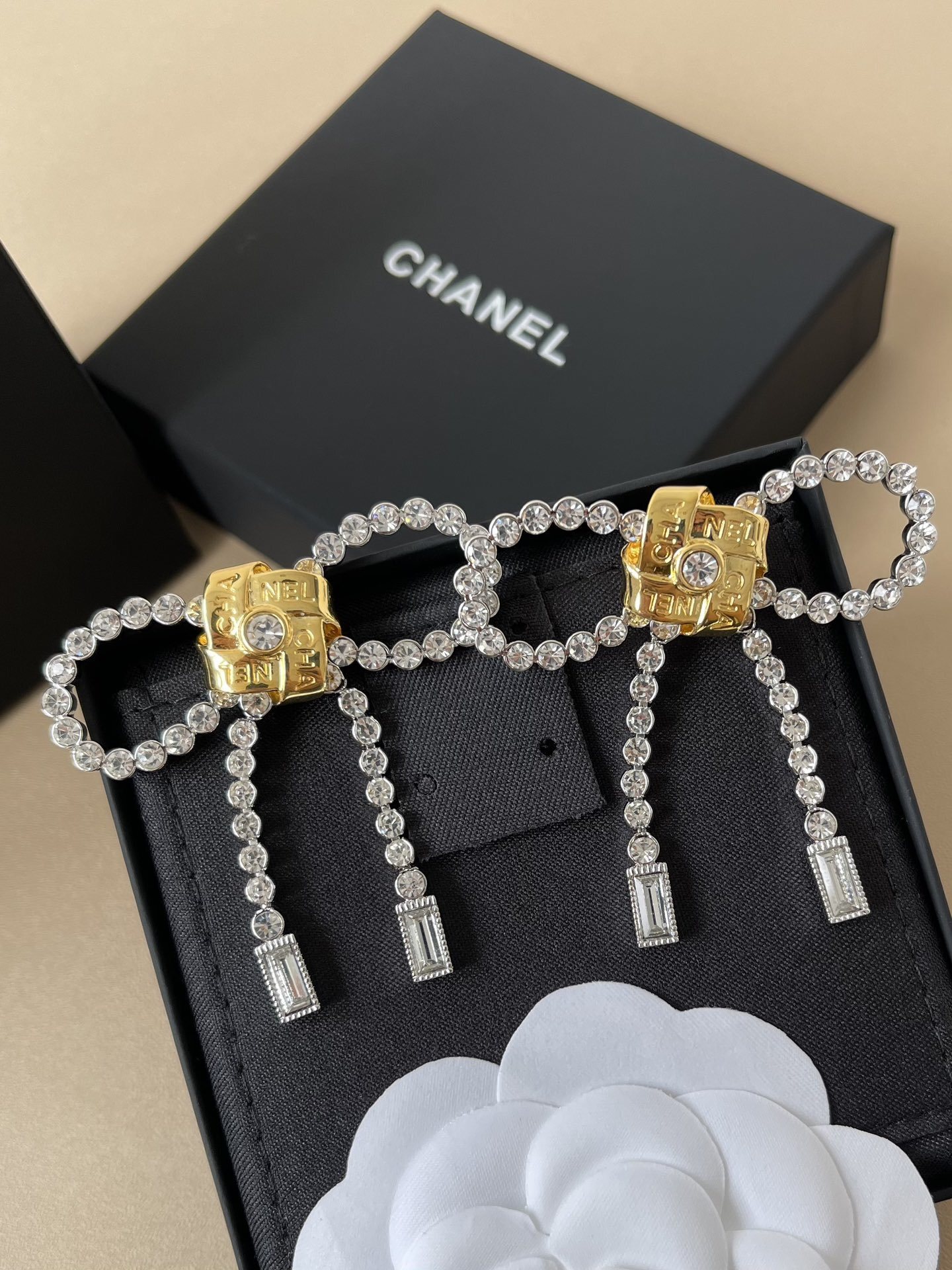 Luxury Crystal Ribbon Bow Dangle Earrings - Gold & Silver Tone