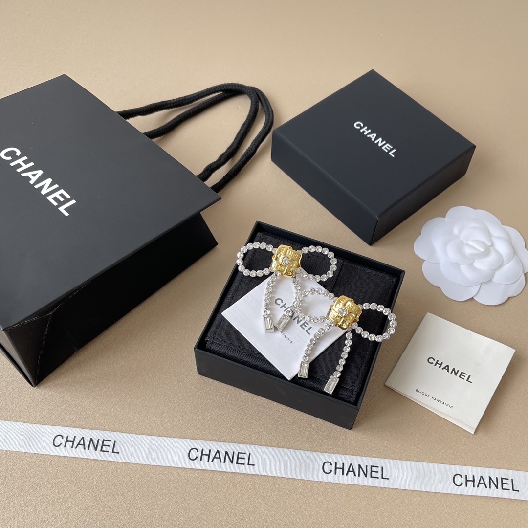 Luxury Crystal Ribbon Bow Dangle Earrings - Gold & Silver Tone