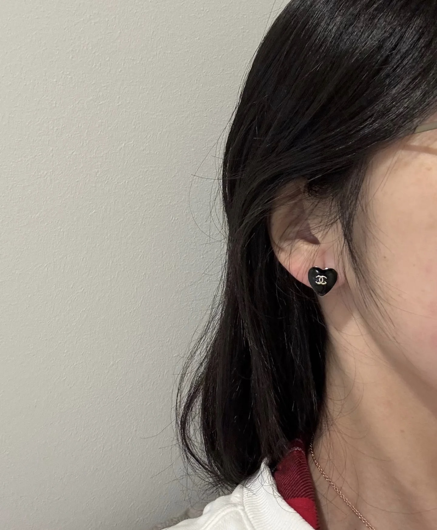 Luxury Black Heart Stud Earrings with Silver CC Logo - Classic Design