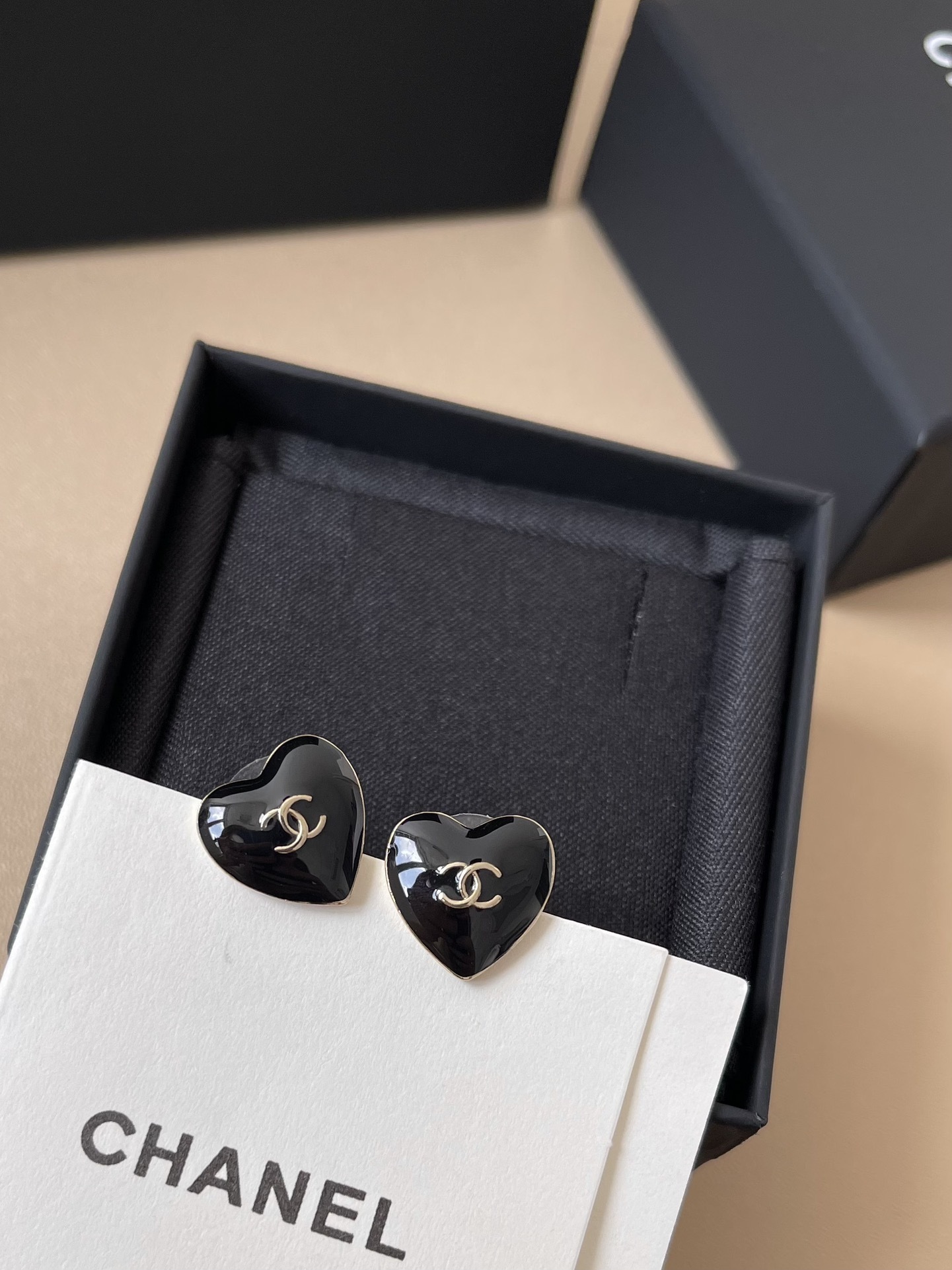 Luxury Black Heart Stud Earrings with Silver CC Logo - Classic Design
