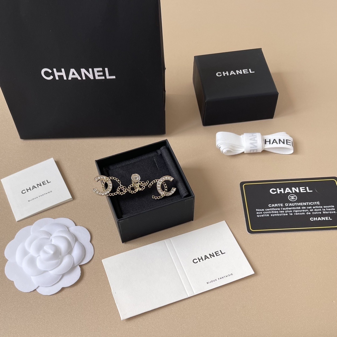 Elegant Gold Crystal Double C Logo Stud & Ear Climber Set