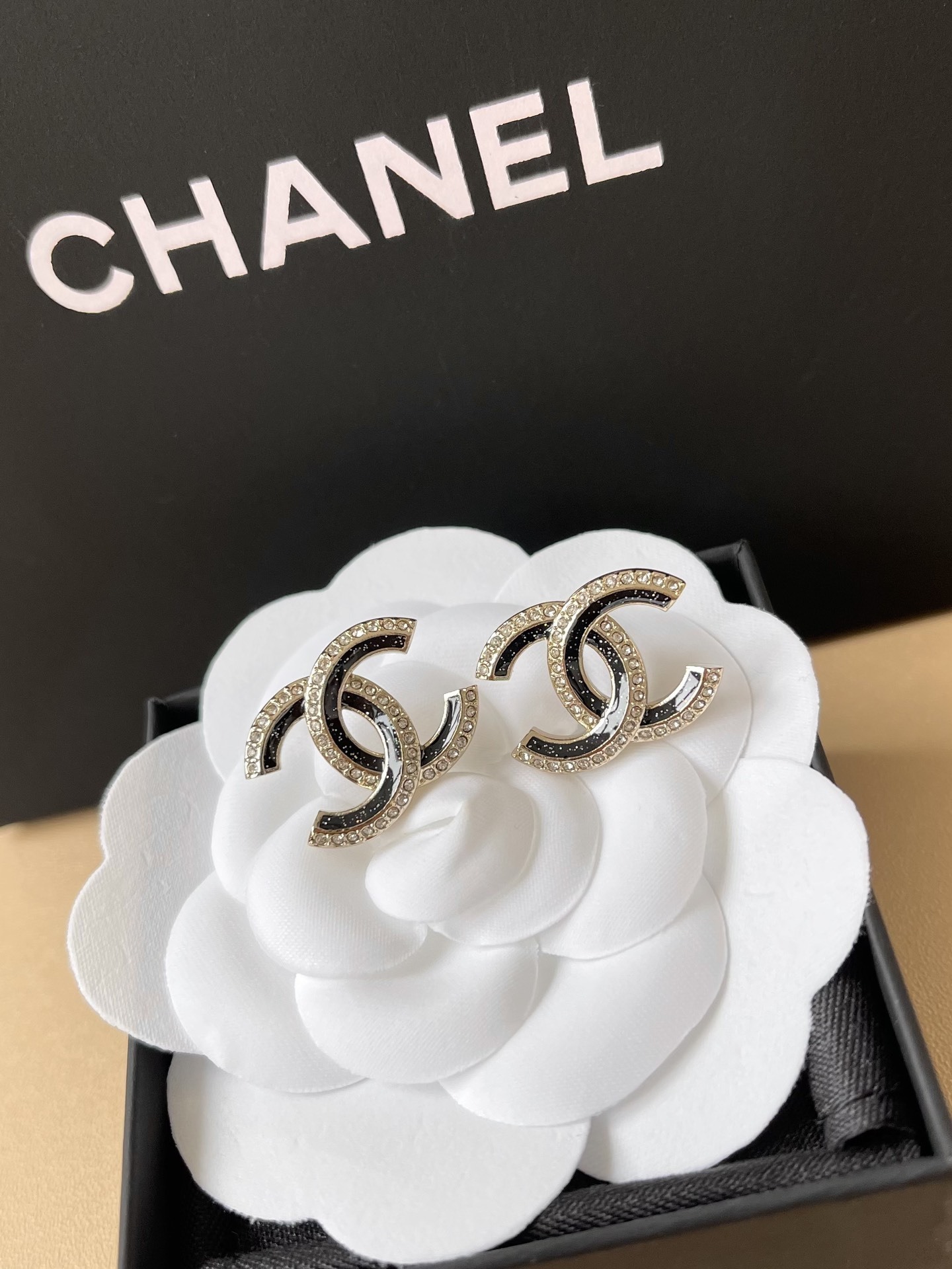 Luxury CC Logo Stud Earrings with Sparkling Crystals & Black Inlay