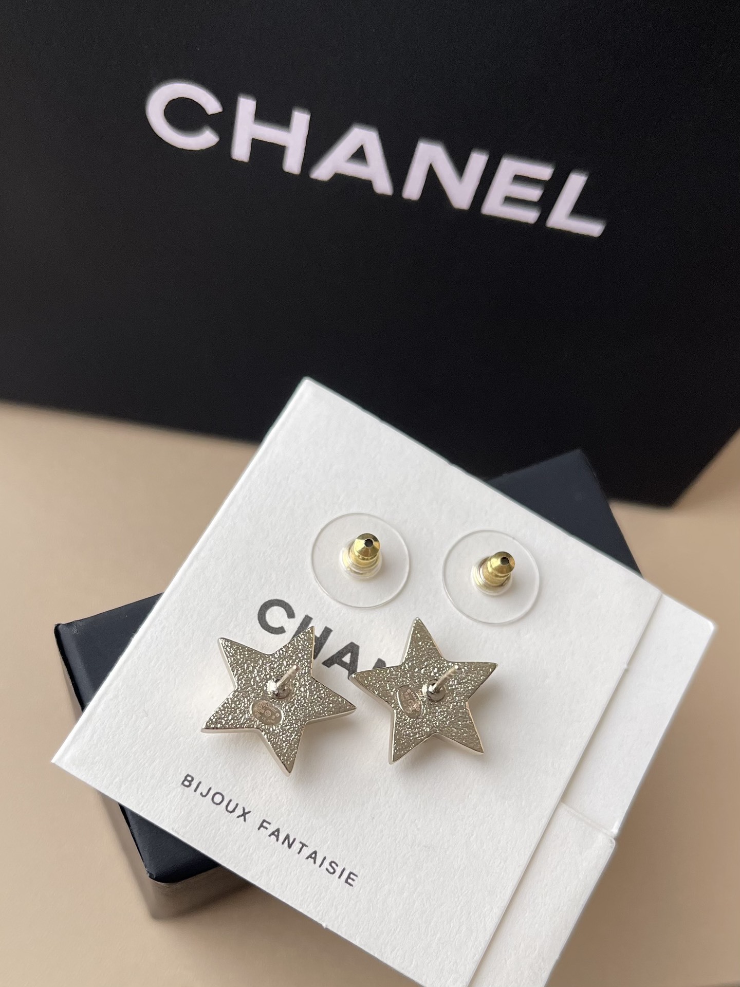 Luxury Star Crystal CC Logo Stud Earrings - Elegant Champagne Gold