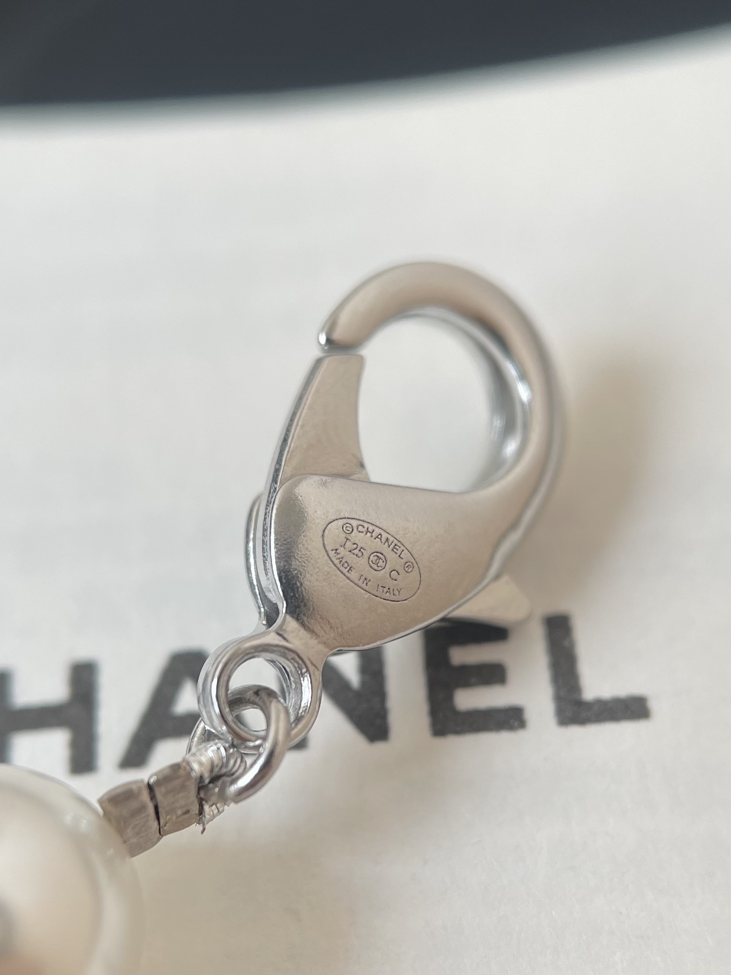 Luxury Pearl Belt and Long Necklace with Iconic CC Logo Charm