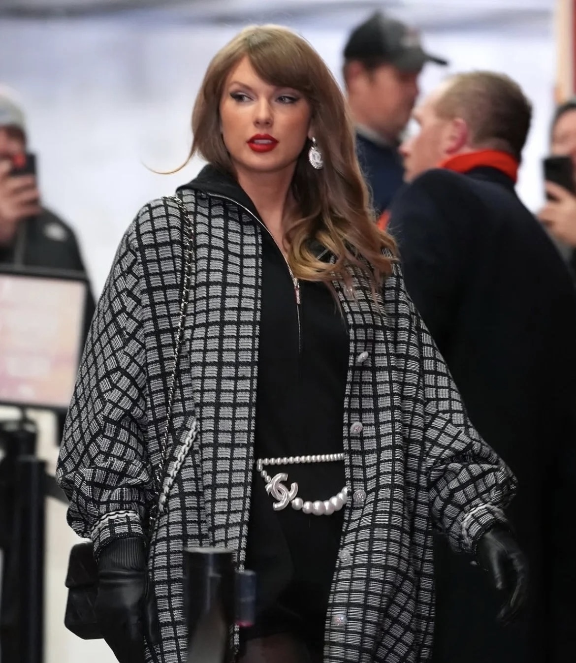 Luxury Multi-Way Pearl Necklace and Waist Belt with CC Logo