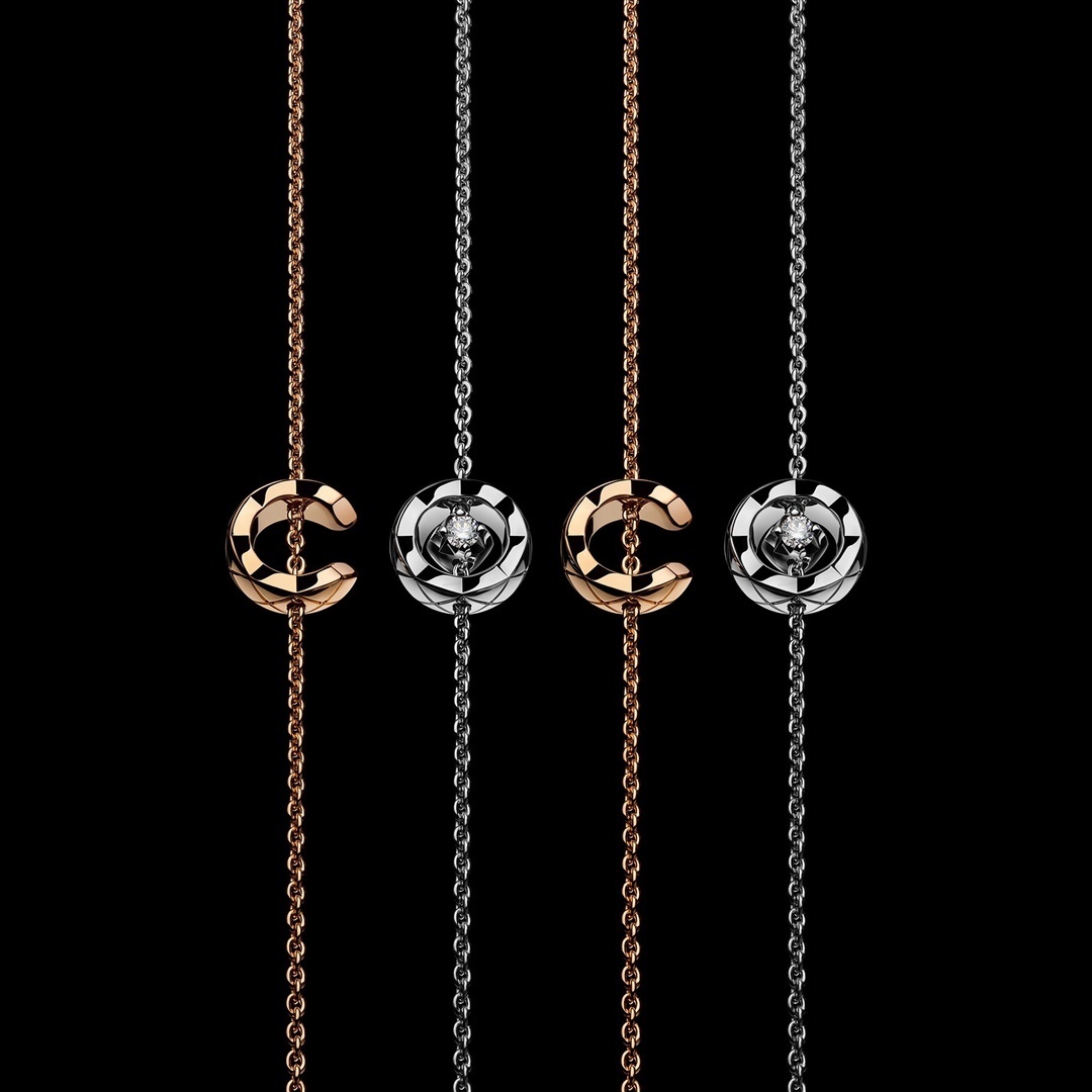 Luxury Quilted Motif Bracelet – 18K Gold & Diamond Accent