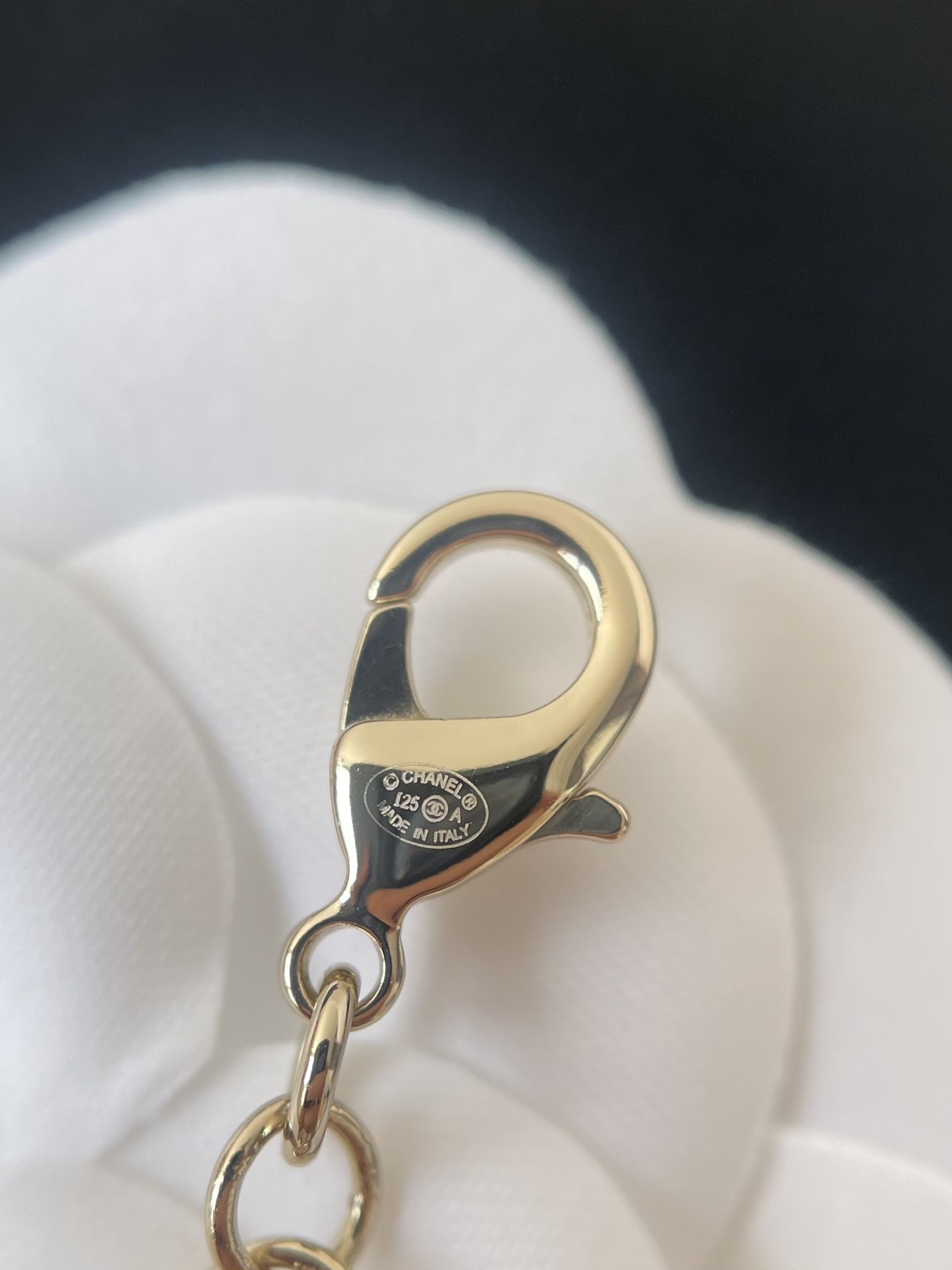 Chanel 2024/25 Métiers d'Art Flower Charm Gold Bracelet