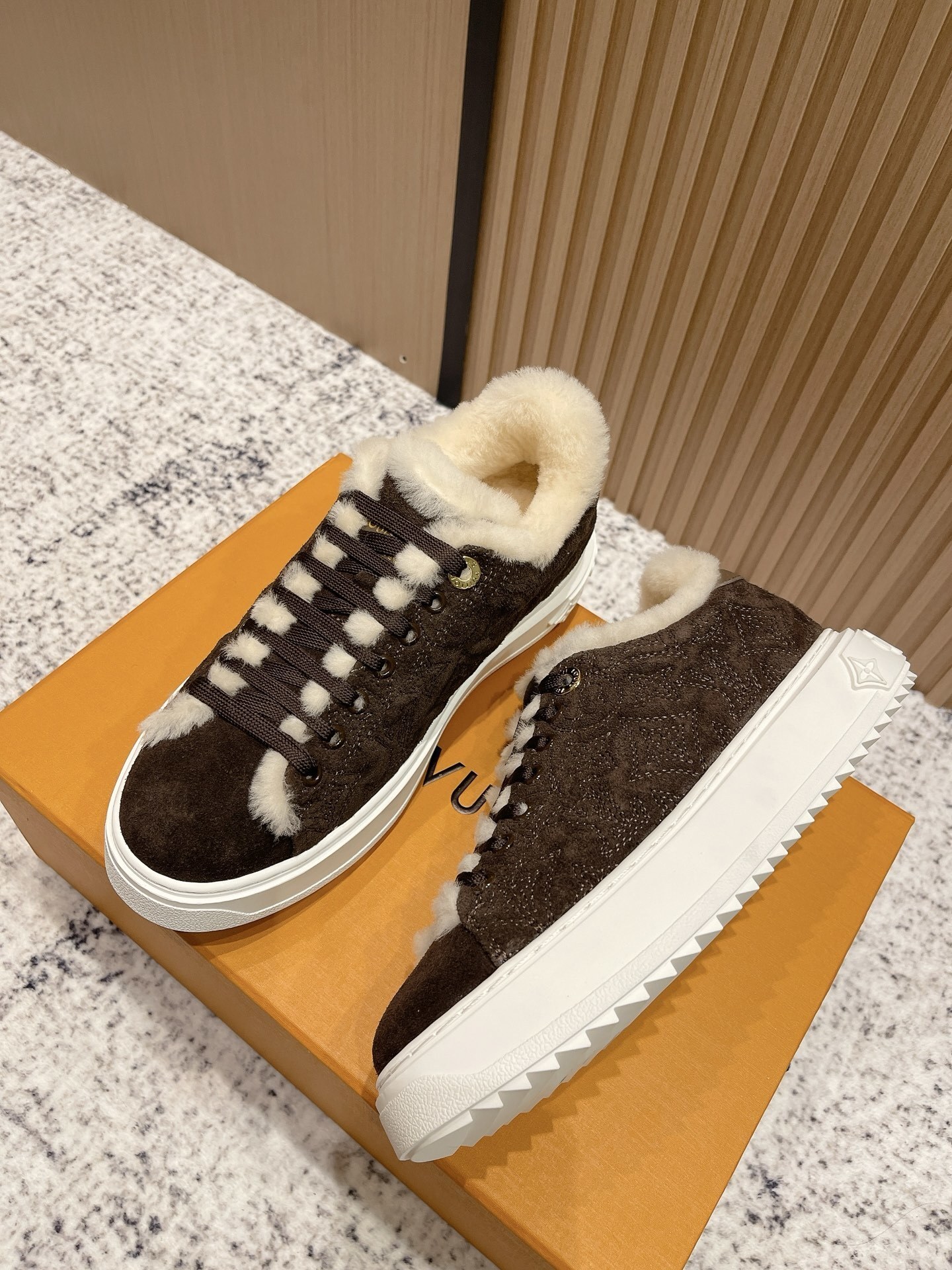 Luxury Brown Suede Sneakers with Warm Shearling Fur Lining