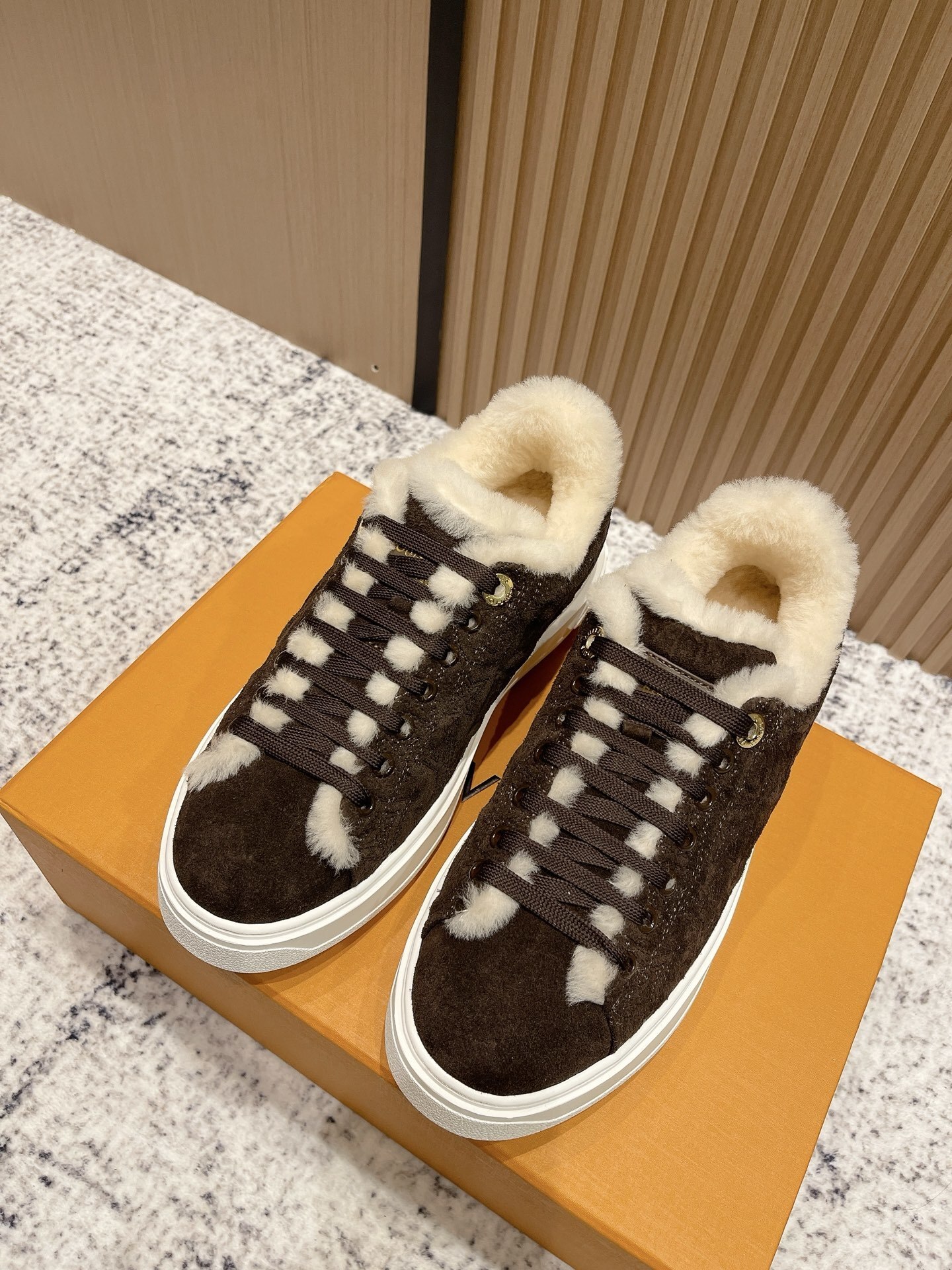 Luxury Brown Suede Sneakers with Warm Shearling Fur Lining