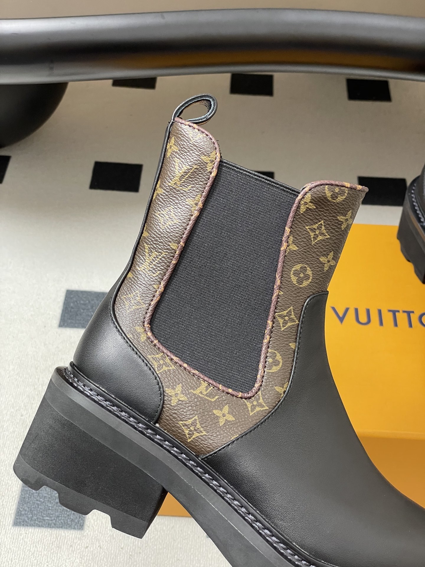 Louis Vuitton Monogram Black Leather Chunky Chelsea Boots