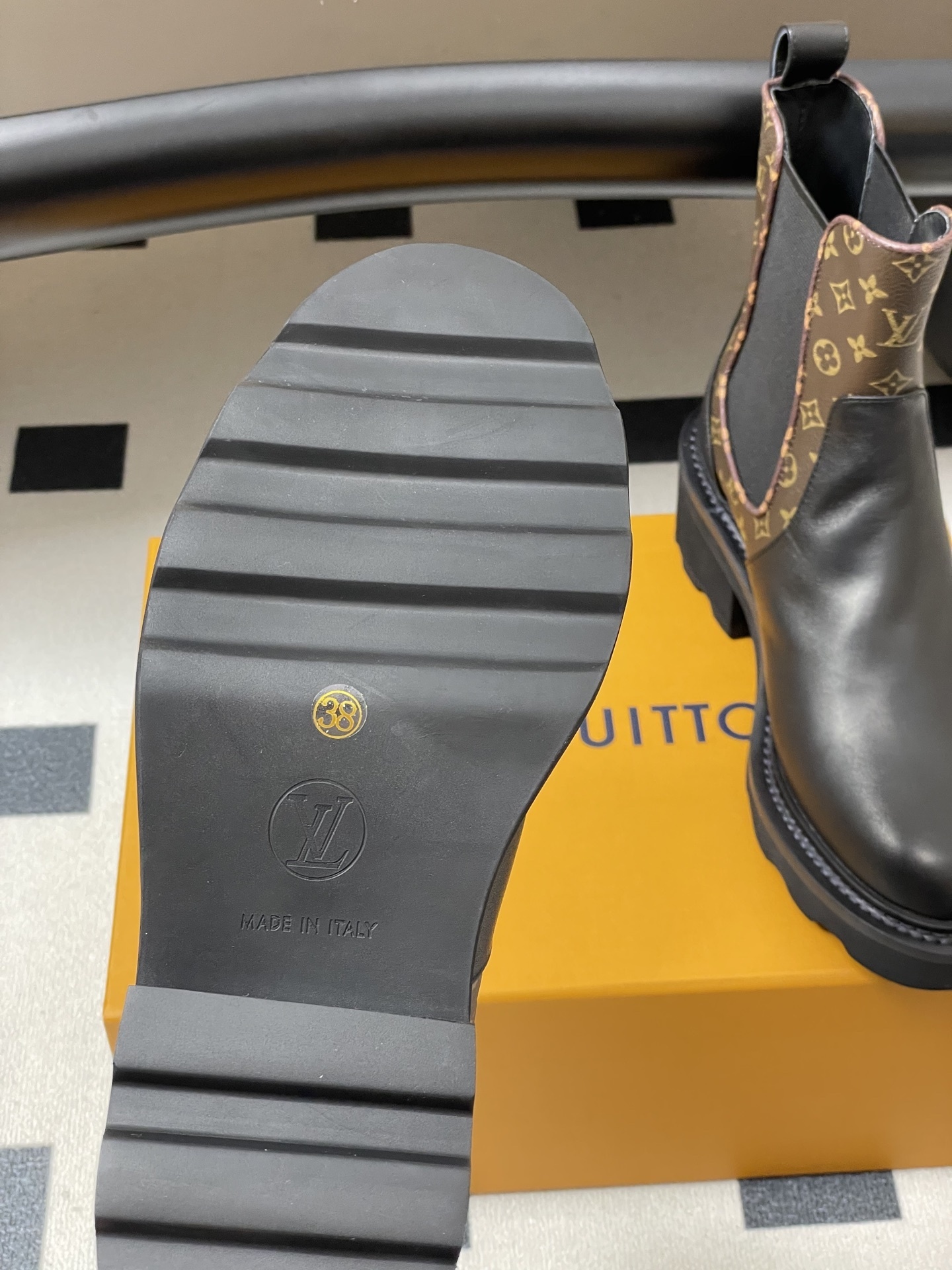 Louis Vuitton Monogram Black Leather Chunky Chelsea Boots