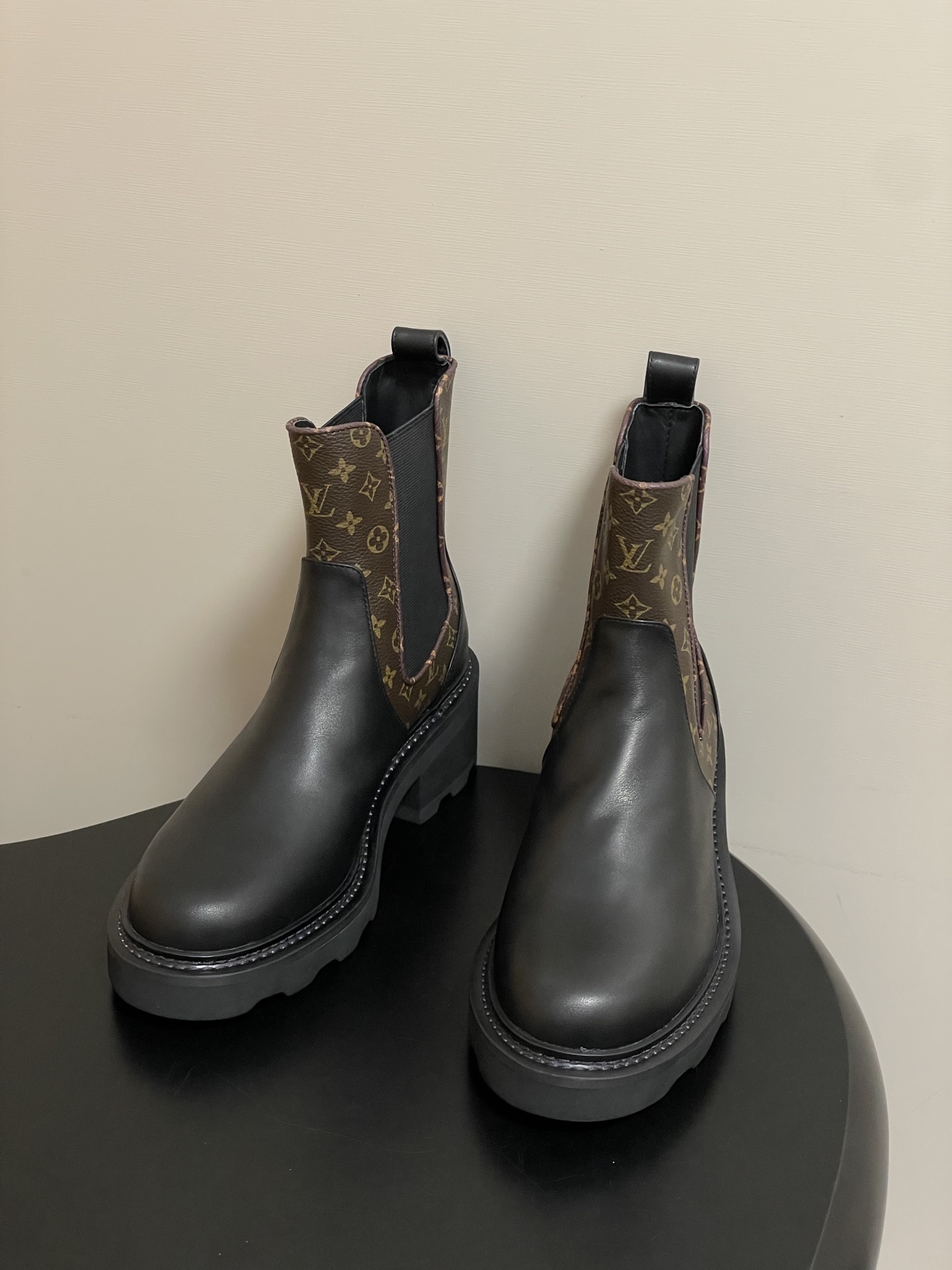 Louis Vuitton Monogram Black Leather Chunky Chelsea Boots