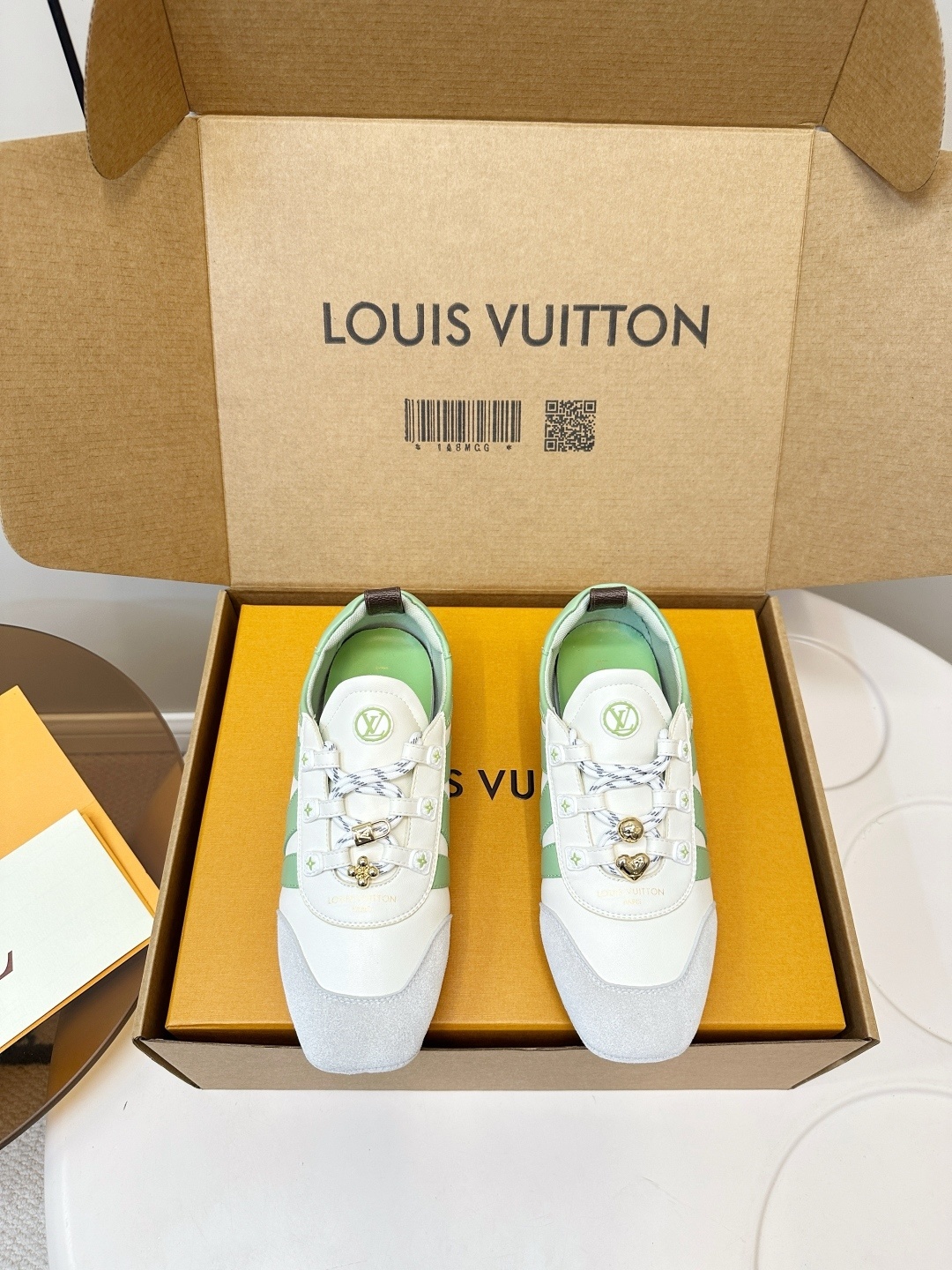 Louis Vuitton Women’s Luxury Mint Green & White Fashion Sneakers