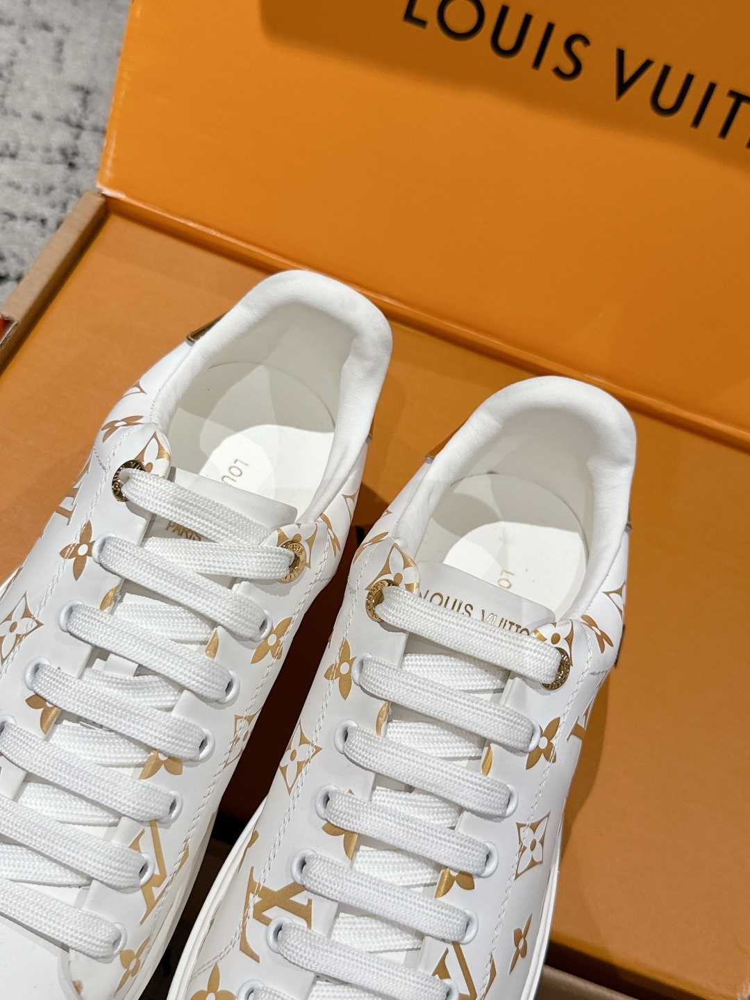 Louis Vuitton White Leather Monogram Low-Top Sneakers