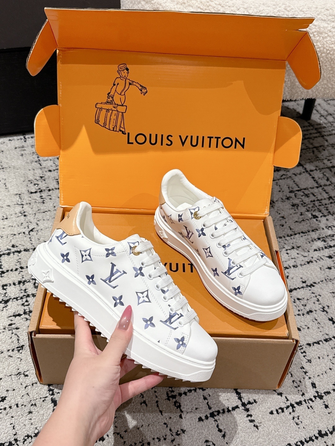 Louis Vuitton Frontrow Sneaker White Leather Blue Monogram