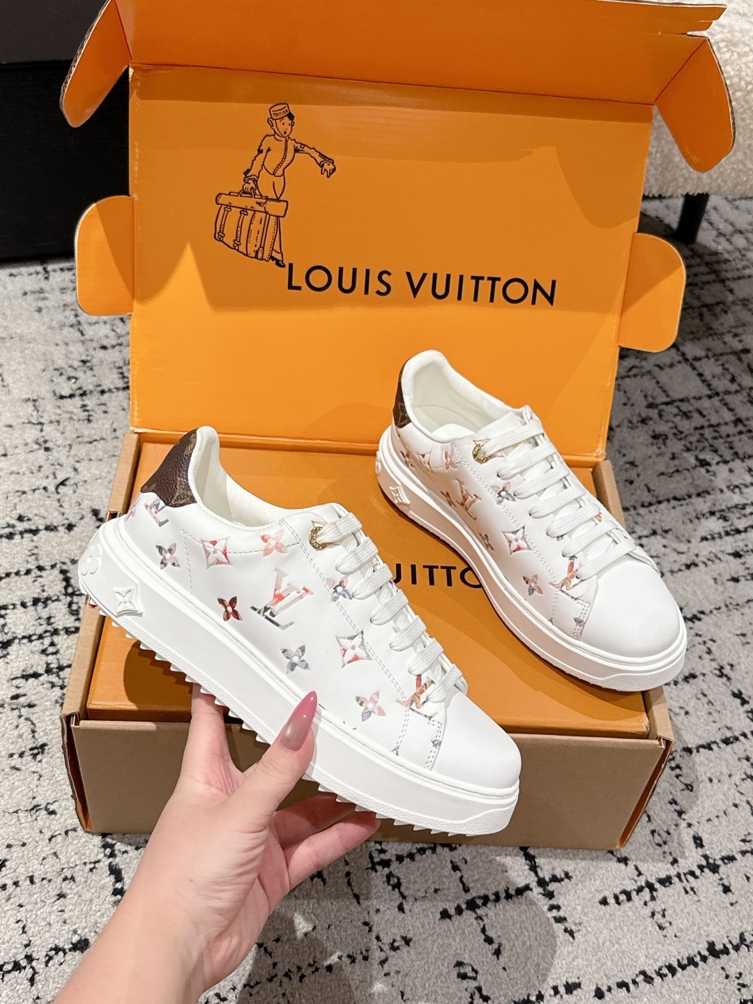 Louis Vuitton Women's White Monogram Print Low-Top Sneakers