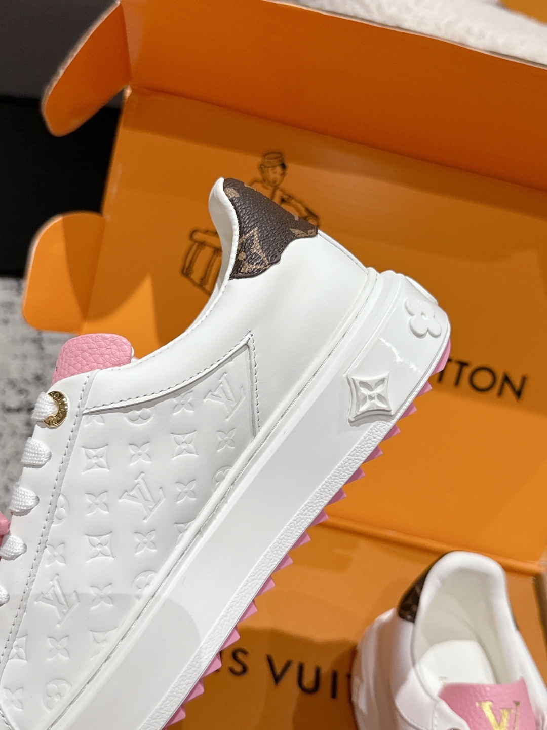 Louis Vuitton White & Pink Monogram Leather Sneakers for Women