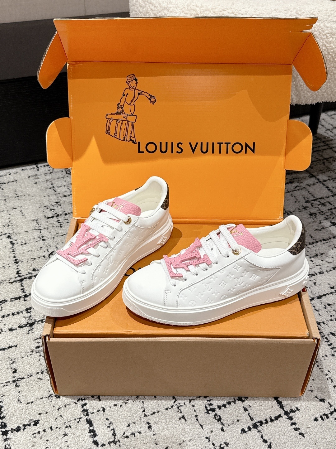 Louis Vuitton White & Pink Monogram Leather Sneakers for Women