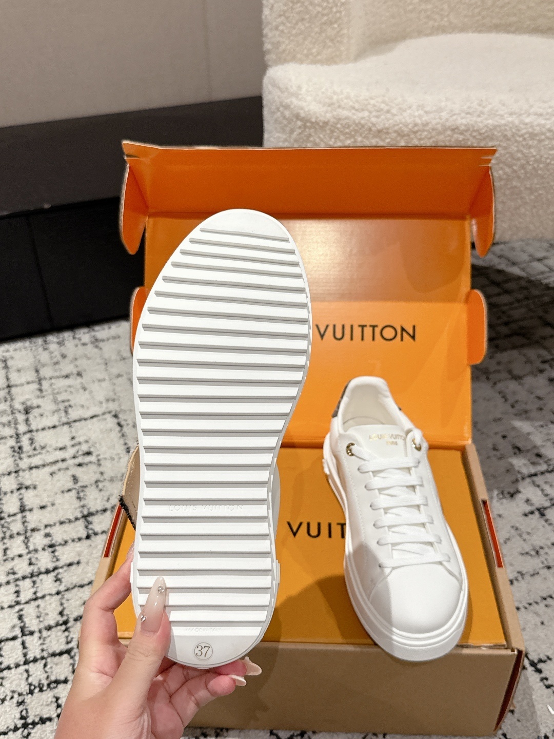 Louis Vuitton White Leather Frontrow Sneakers with Gold Details