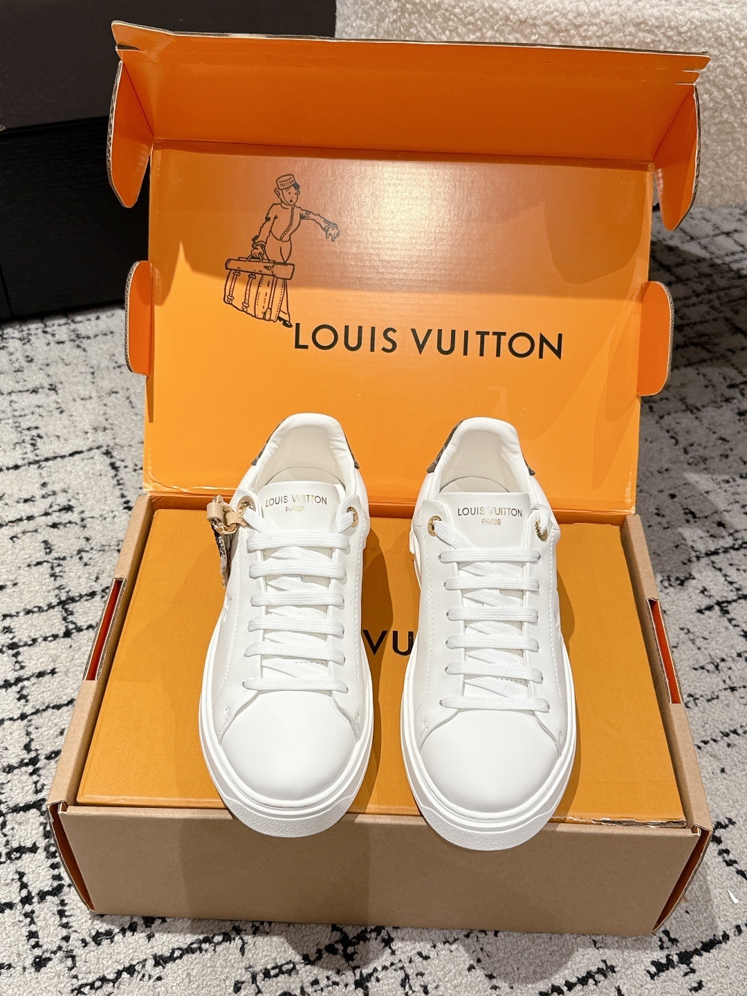 Louis Vuitton White Leather Frontrow Sneakers with Gold Details