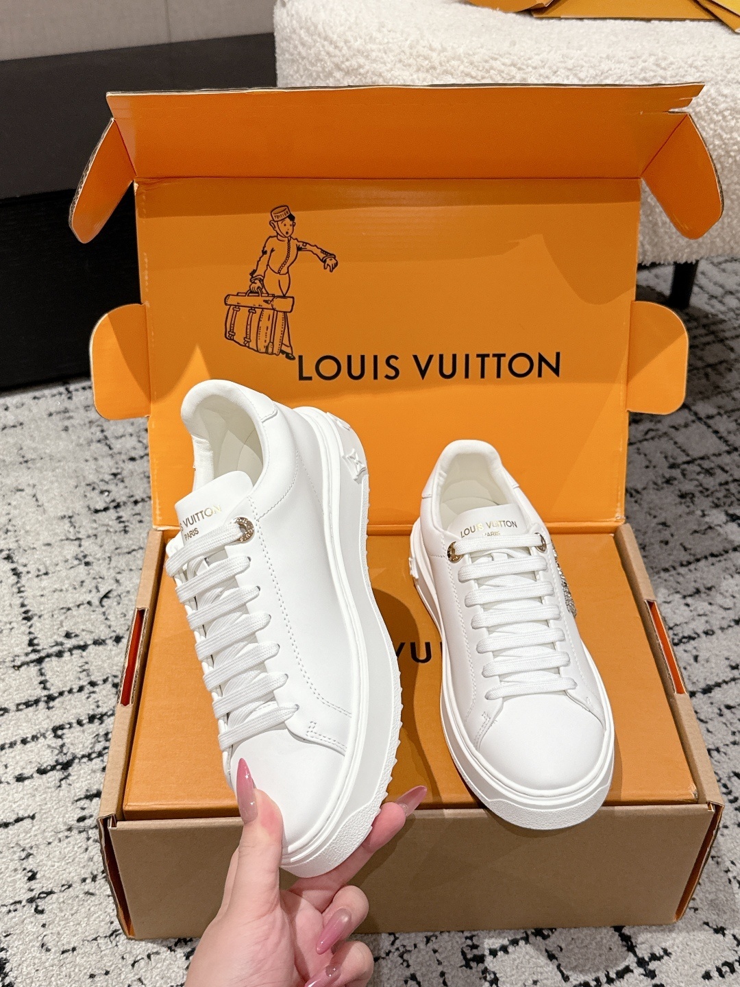 Louis Vuitton Women's White Leather Sneakers with Crystal Details
