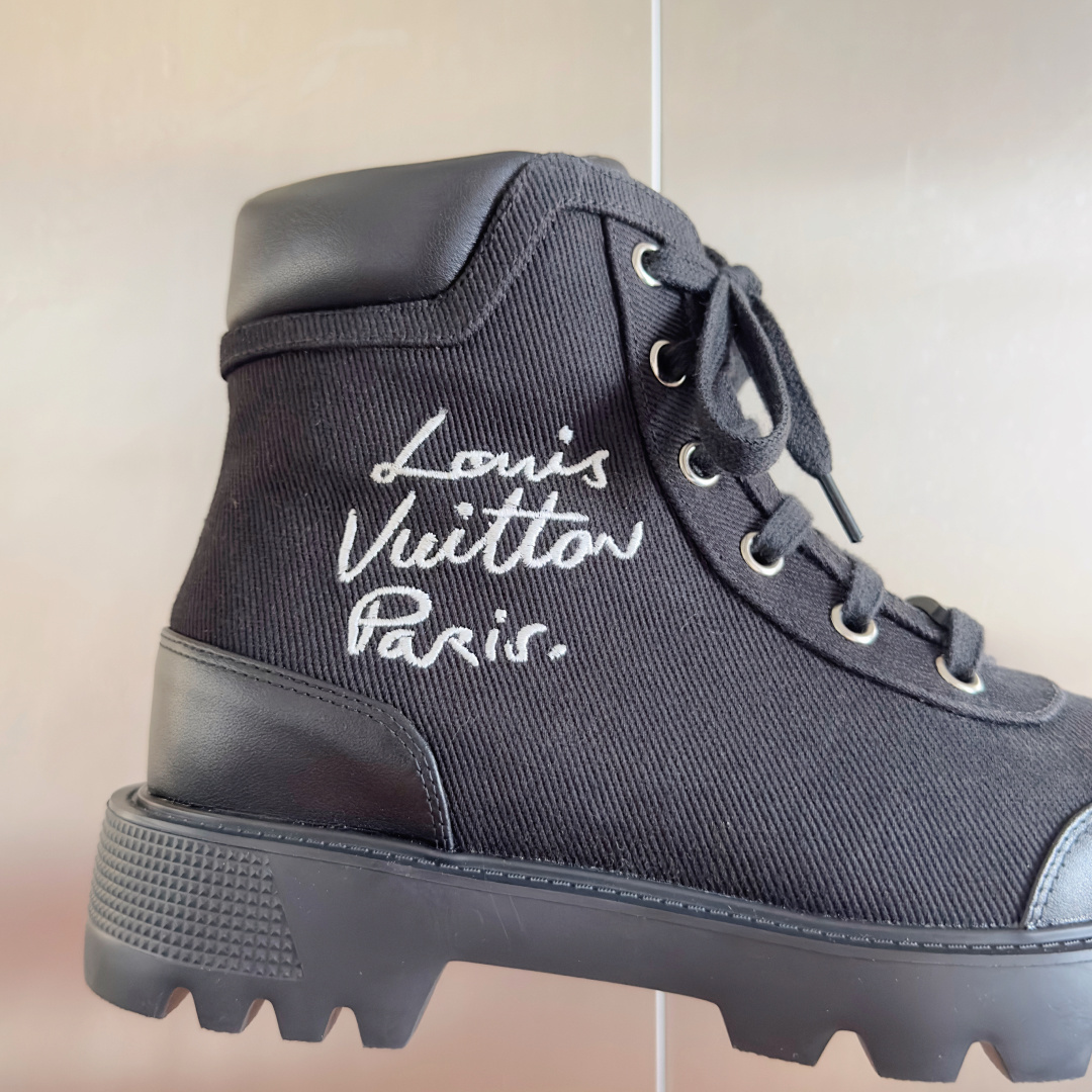 Louis Vuitton Men's Black High-Top Technical Fabric Sneakers