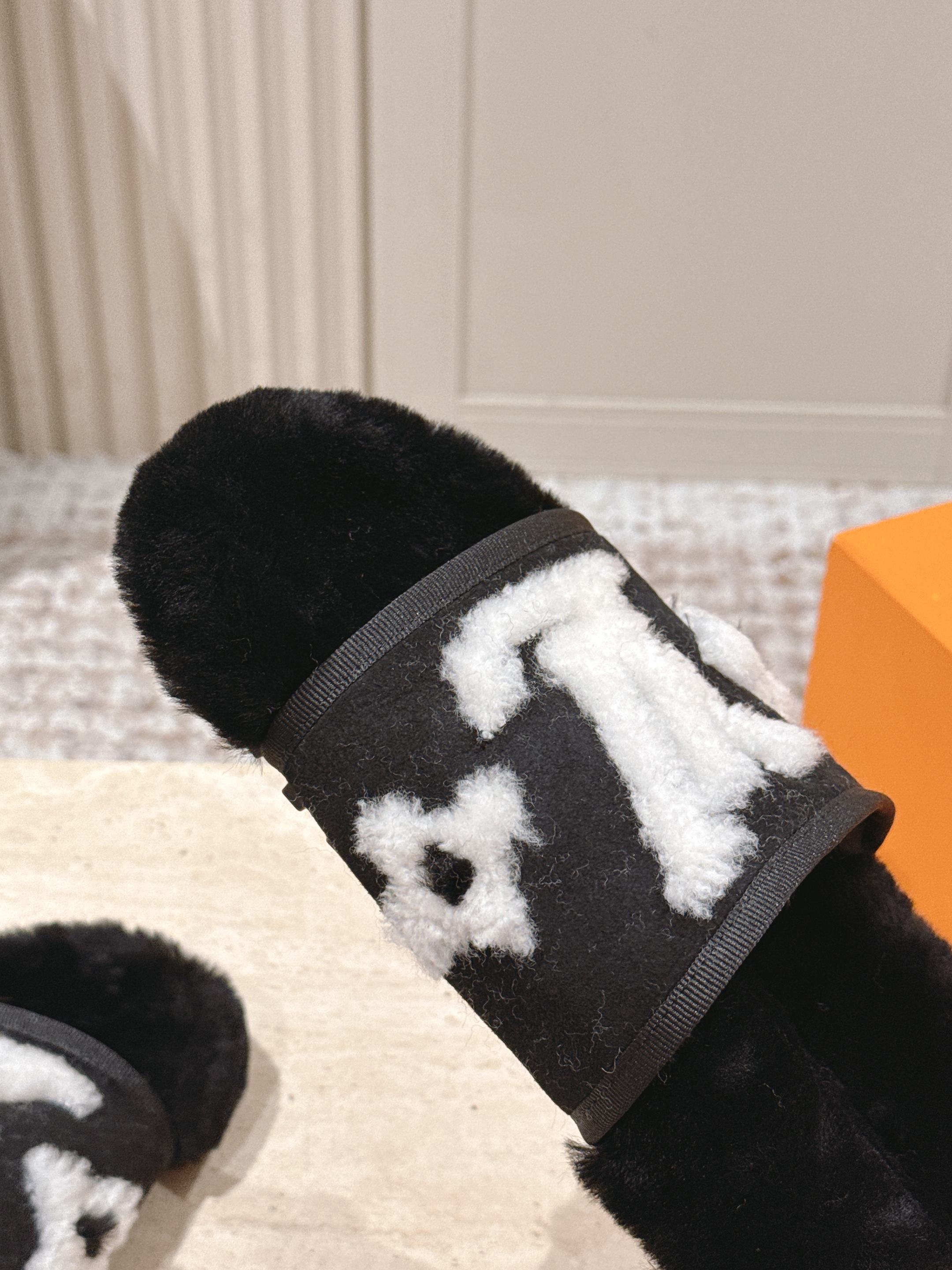 Luxury Designer Style Black Faux Fur Slippers with White Monogram