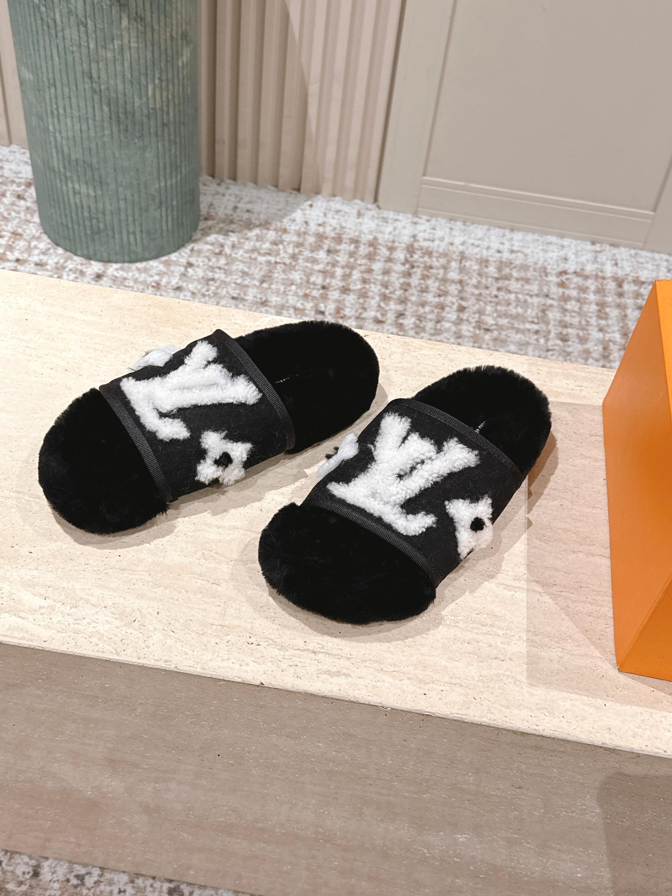 Luxury Designer Style Black Faux Fur Slippers with White Monogram