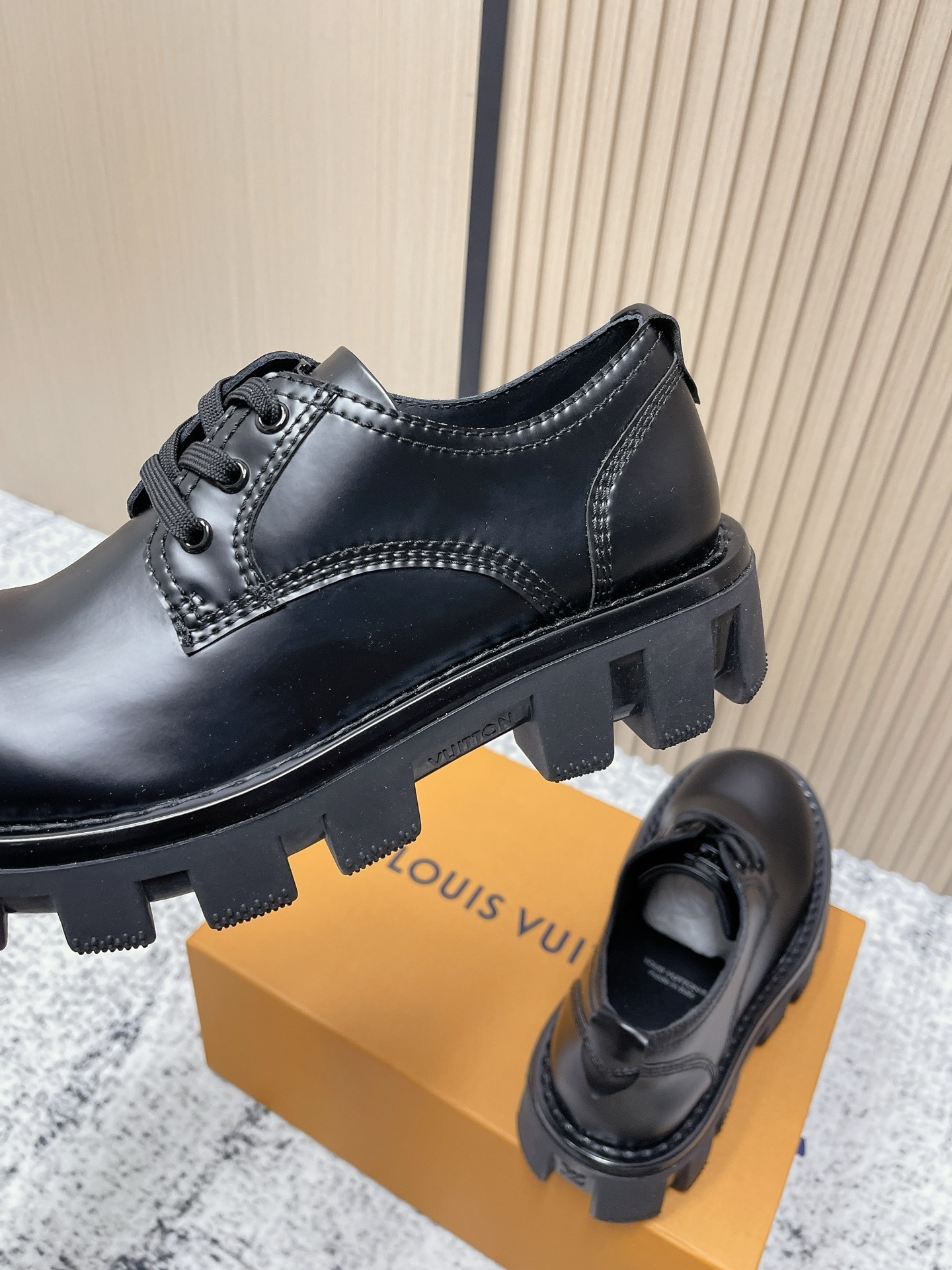 Luxury Men's Black Leather Chunky Derby Shoes - Designer Style