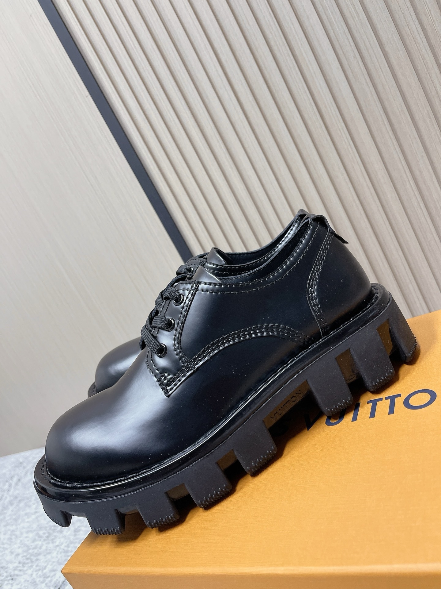 Luxury Men's Black Leather Chunky Derby Shoes - Designer Style