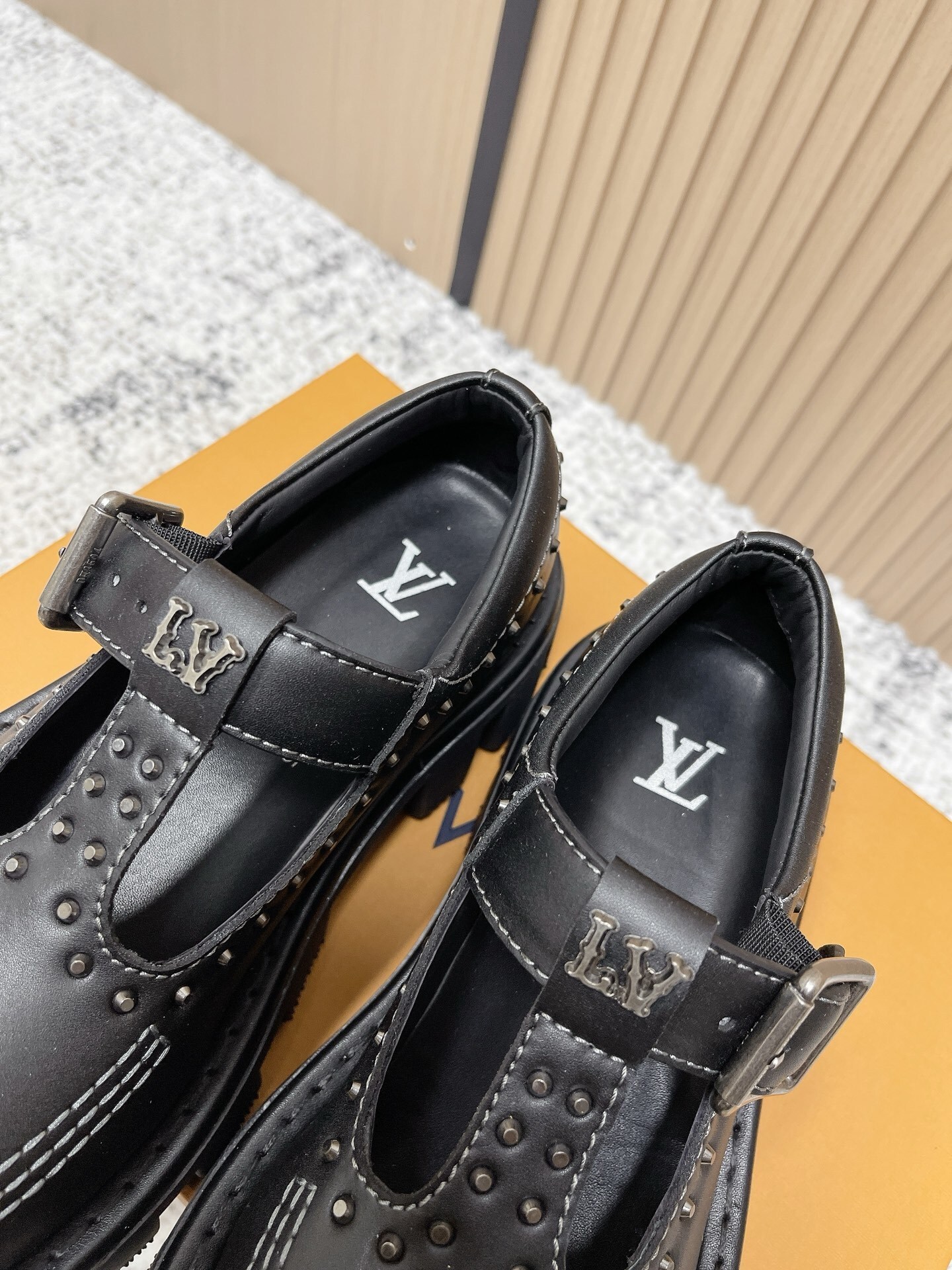 Louis Vuitton Black Leather T-Strap Platform Mary Jane Shoes