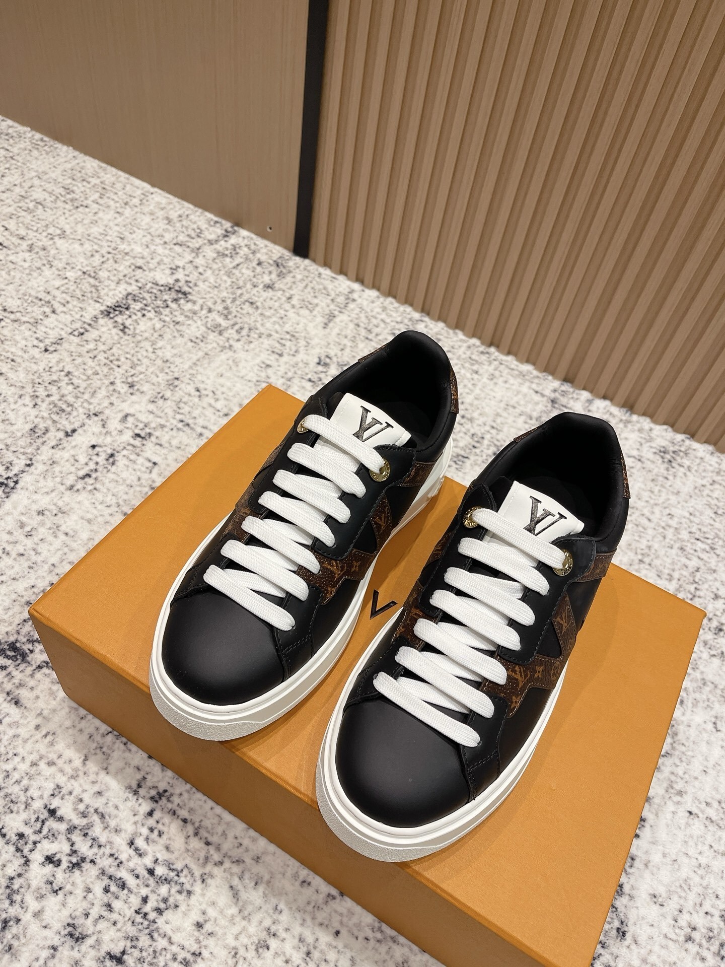 Louis Vuitton Frontrow Low-Top Sneakers in Black Leather & Monogram
