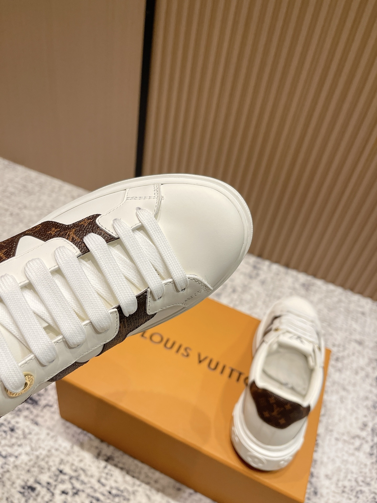Louis Vuitton White Leather Low-Top Sneakers with Monogram Canvas