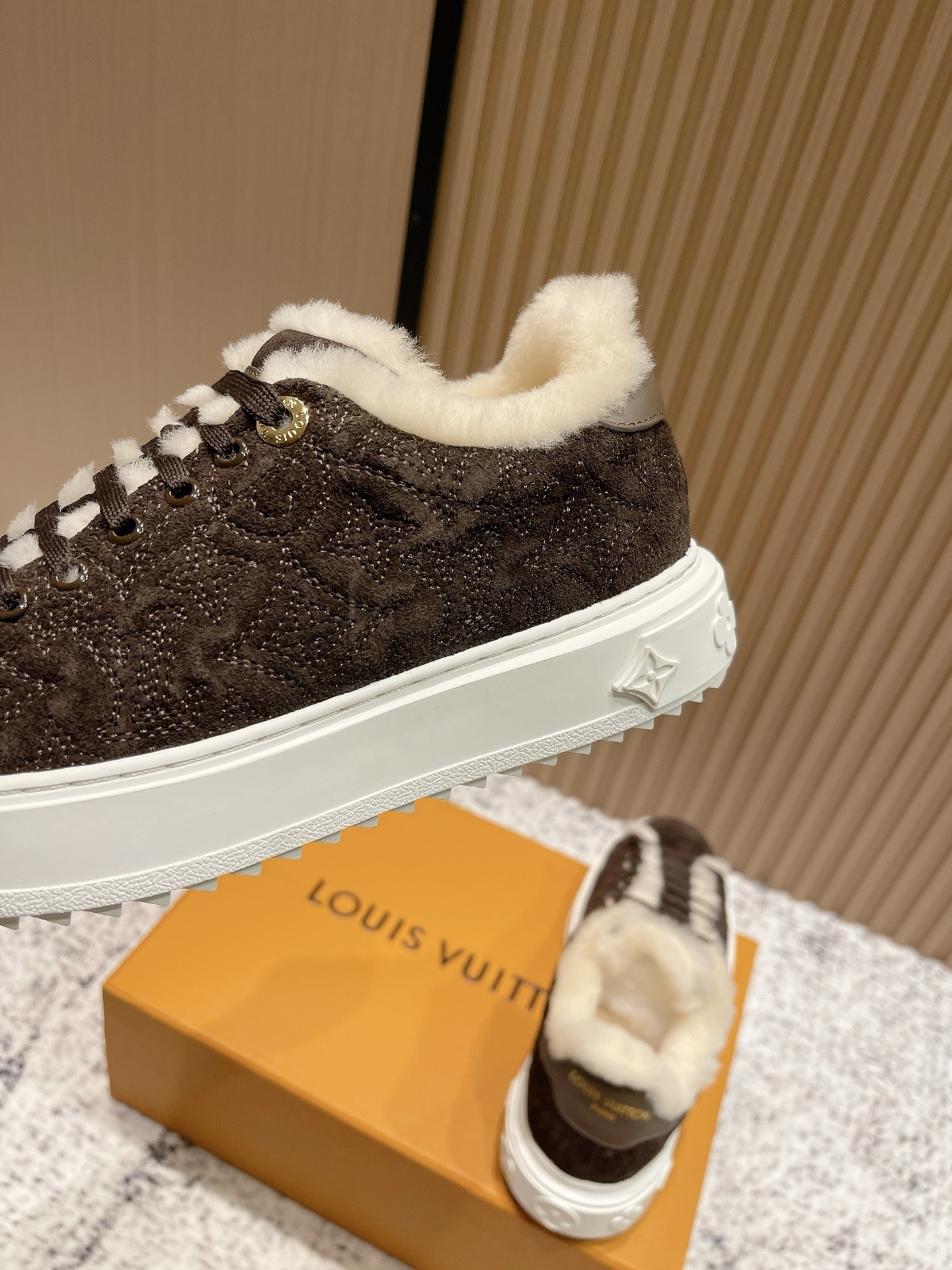 Luxury Brown Suede Shearling-Lined Sneakers - Premium Winter Shoes