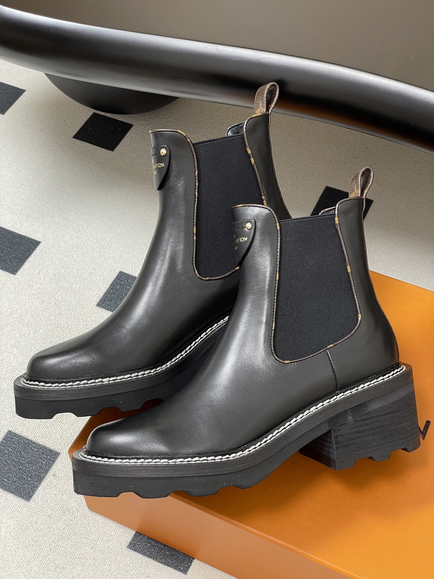 Louis Vuitton Territory Black Leather Chelsea Boots - Monogram