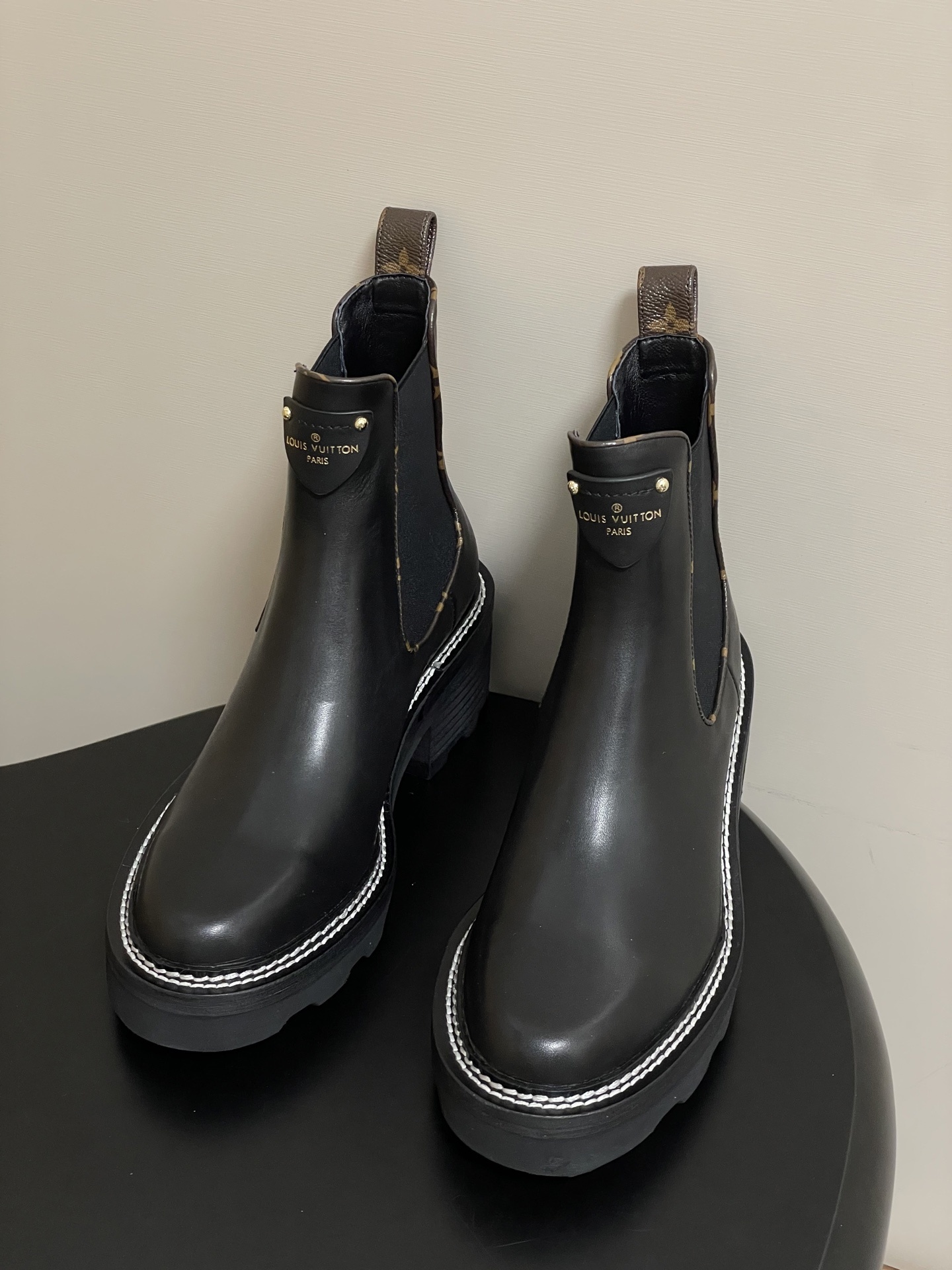 Louis Vuitton Territory Black Leather Chelsea Boots - Monogram