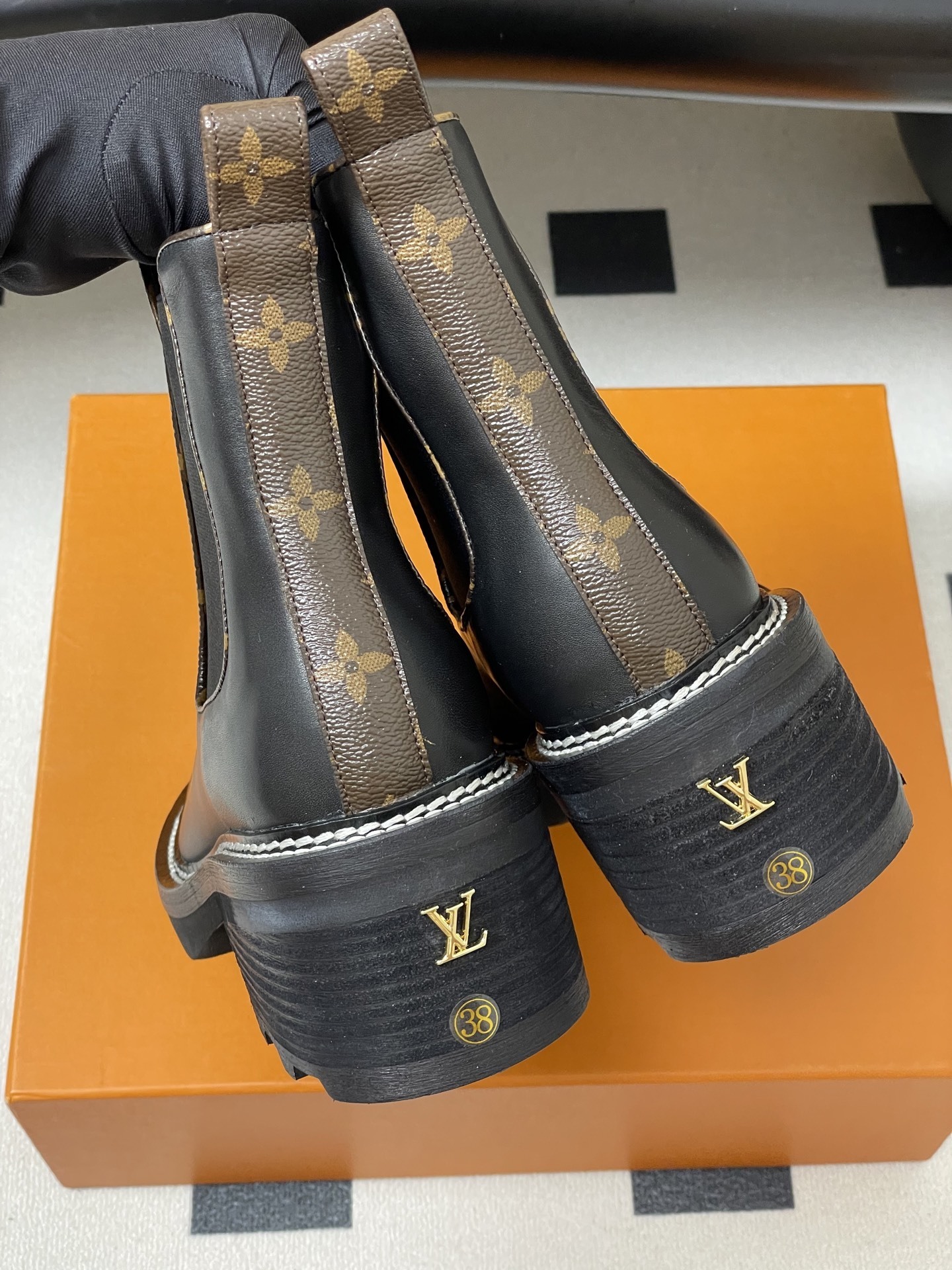 Louis Vuitton Territory Black Leather Chelsea Boots - Monogram