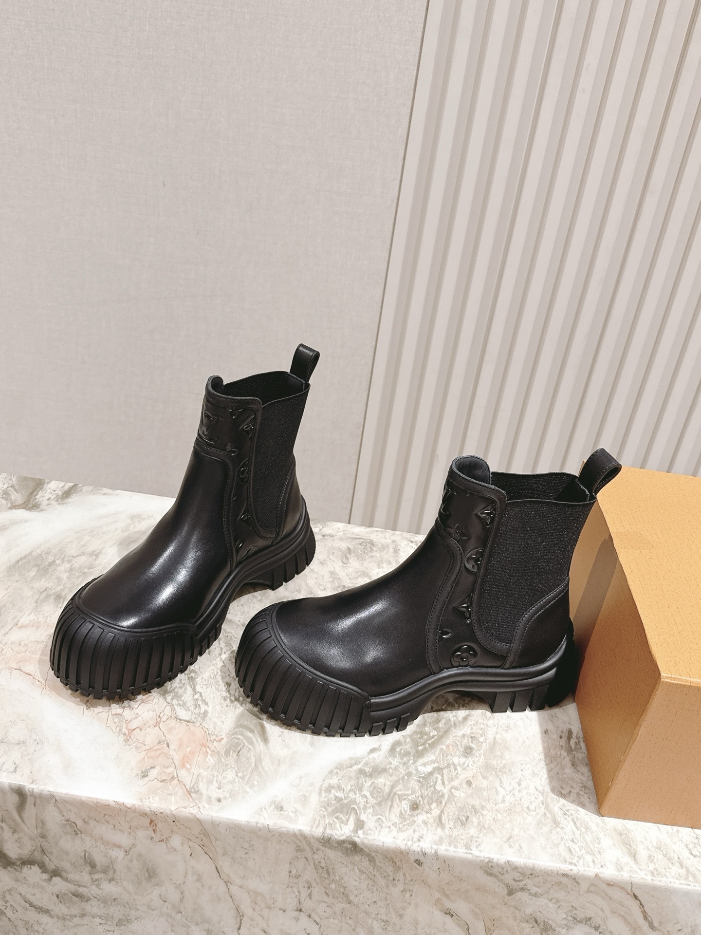 Louis Vuitton Territory Flat Ankle Boots in Black Leather