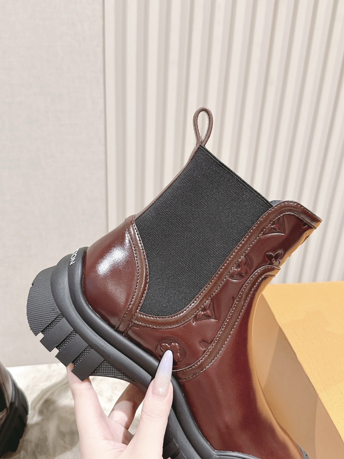 Louis Vuitton Burgundy Leather Territory Flat Ankle Boots